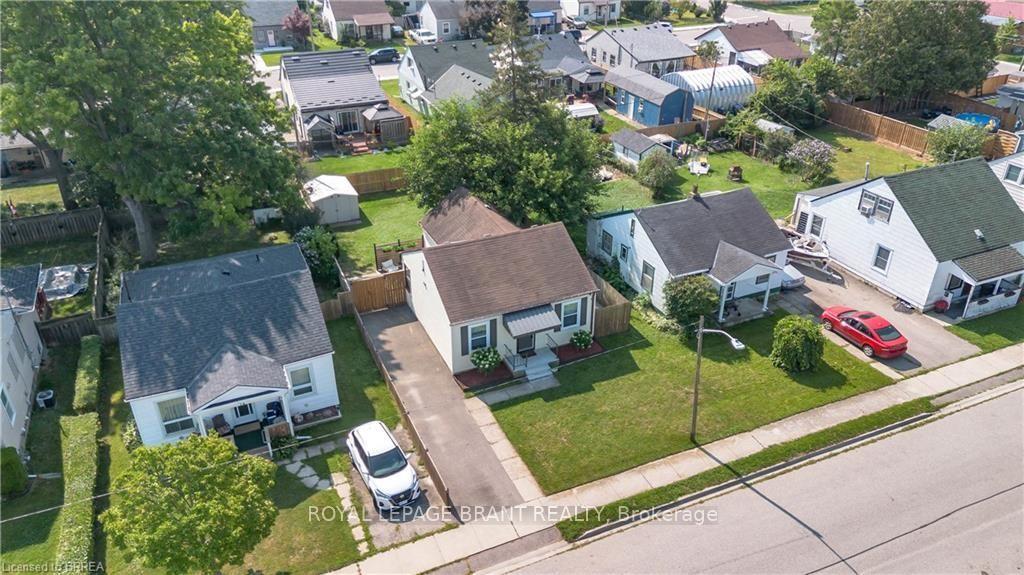 Photo 32 of 74 Eighth Avenue, Brantford, Eagle Place East — HOMEH
