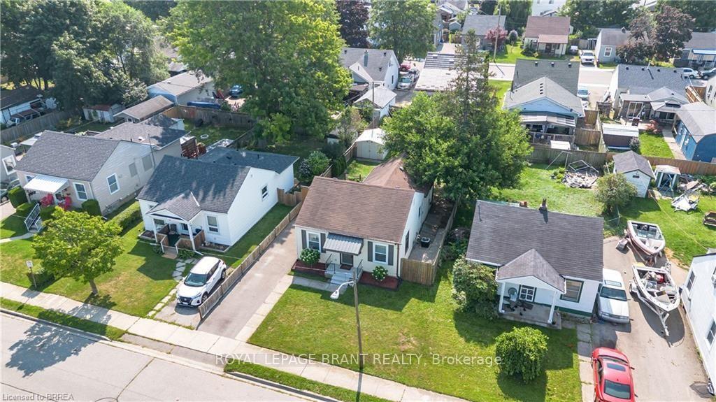 Photo 34 of 74 Eighth Avenue, Brantford, Eagle Place East — HOMEH