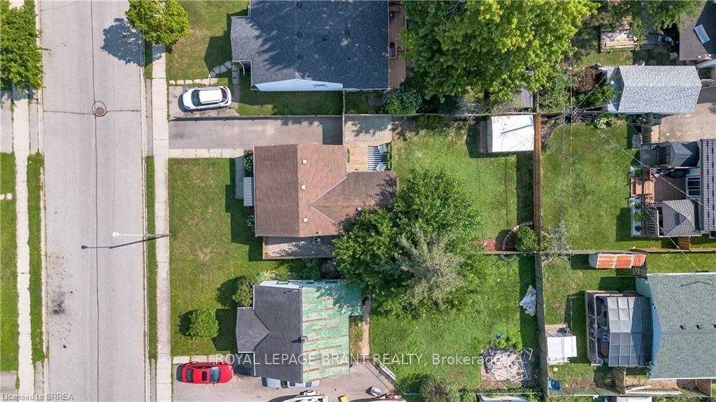 Photo 35 of 74 Eighth Avenue, Brantford, Eagle Place East — HOMEH