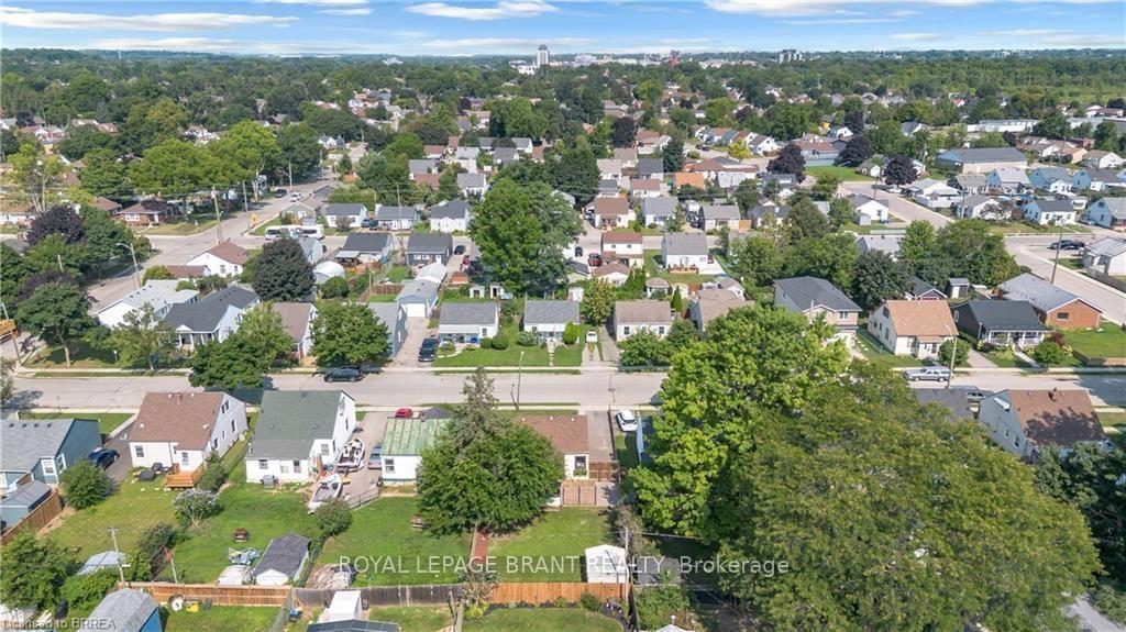 Photo 37 of 74 Eighth Avenue, Brantford, Eagle Place East — HOMEH
