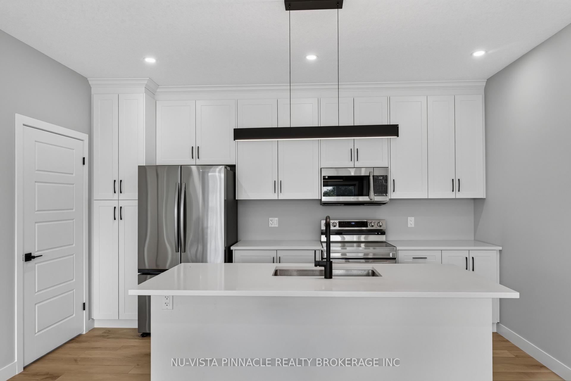 Photo 11 of 3117 Petty Road, London, South V — HOMEH