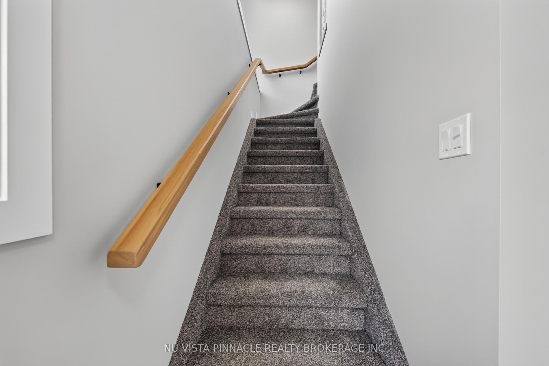 Photo 11 of 3111 Petty Road, London, South W — HOMEH