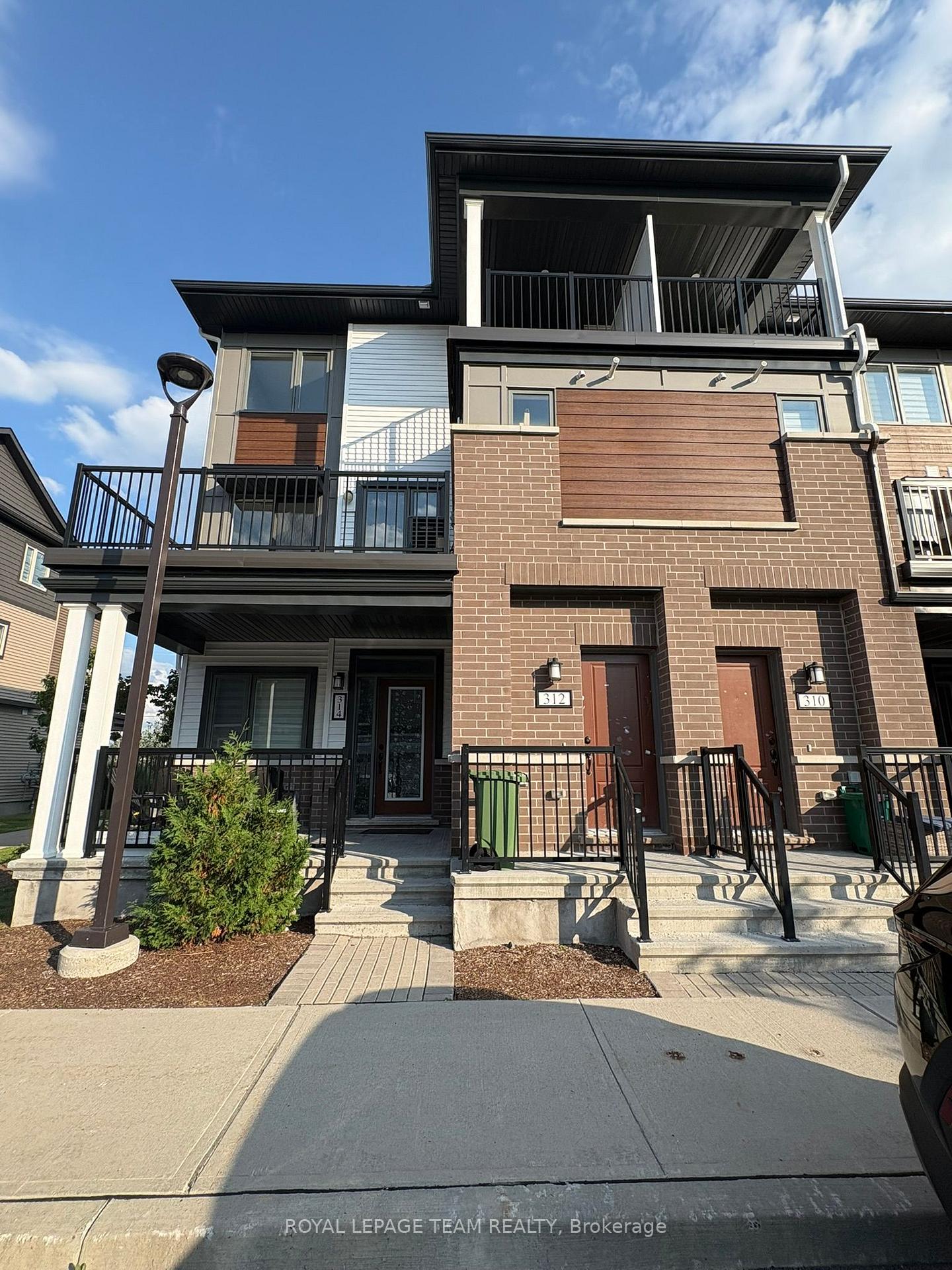 Photo 1 of 312 Pilot Private, Ottawa, Kanata - Emerald Meadows/Trailwest — HOMEH