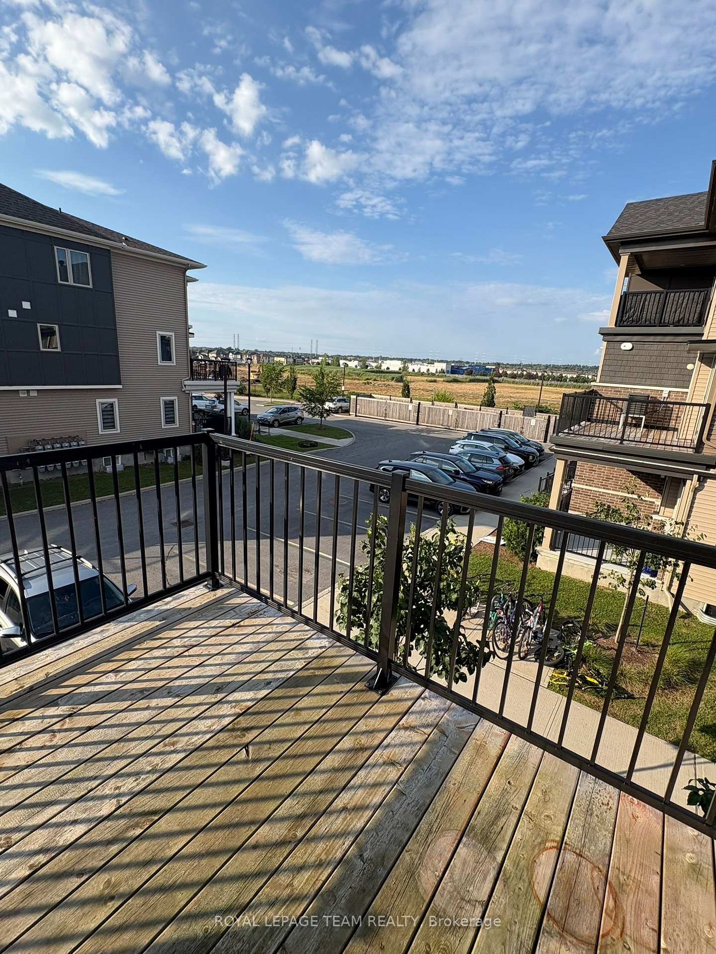 Photo 4 of 312 Pilot Private, Ottawa, Kanata - Emerald Meadows/Trailwest — HOMEH