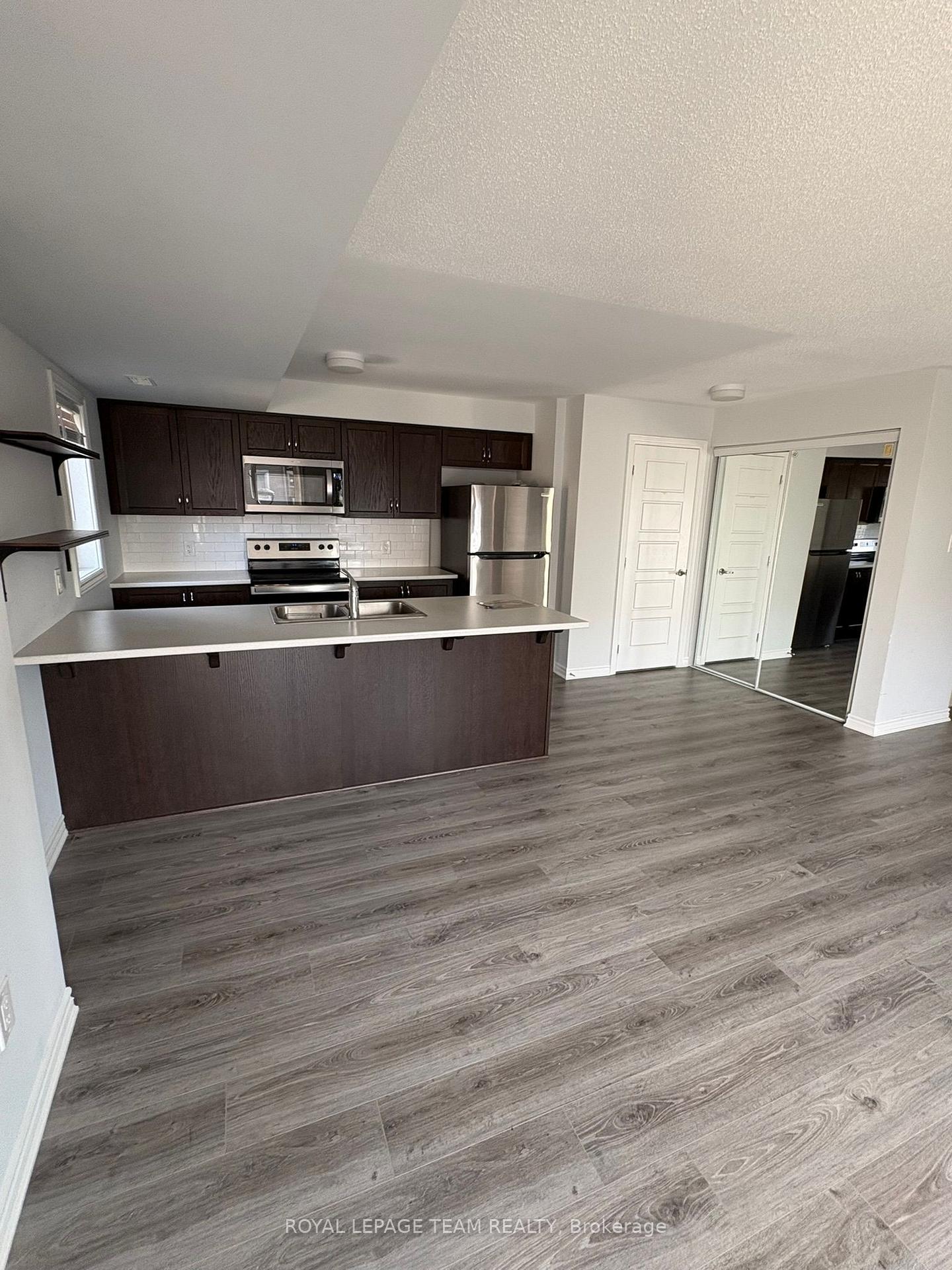 Photo 8 of 312 Pilot Private, Ottawa, Kanata - Emerald Meadows/Trailwest — HOMEH