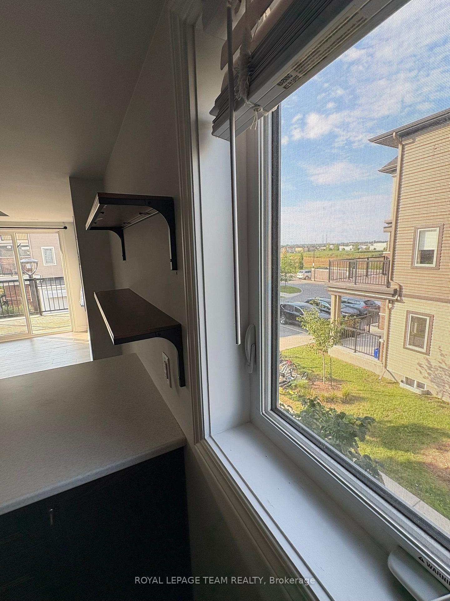 Photo 11 of 312 Pilot Private, Ottawa, Kanata - Emerald Meadows/Trailwest — HOMEH
