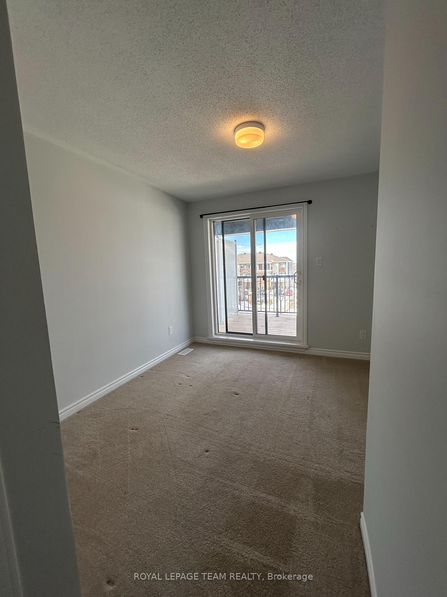 Photo 14 of 312 Pilot Private, Ottawa, Kanata - Emerald Meadows/Trailwest — HOMEH