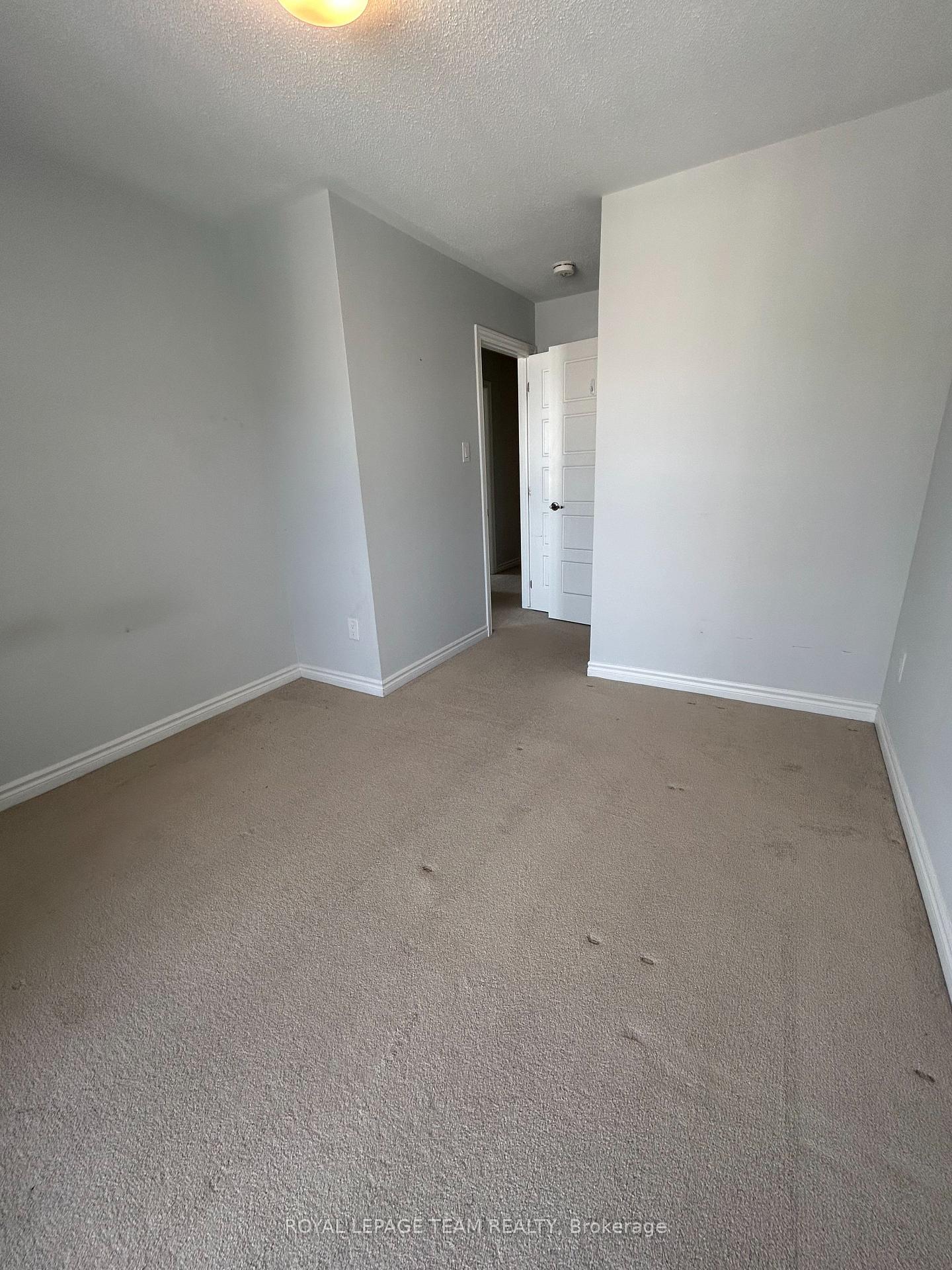 Photo 15 of 312 Pilot Private, Ottawa, Kanata - Emerald Meadows/Trailwest — HOMEH