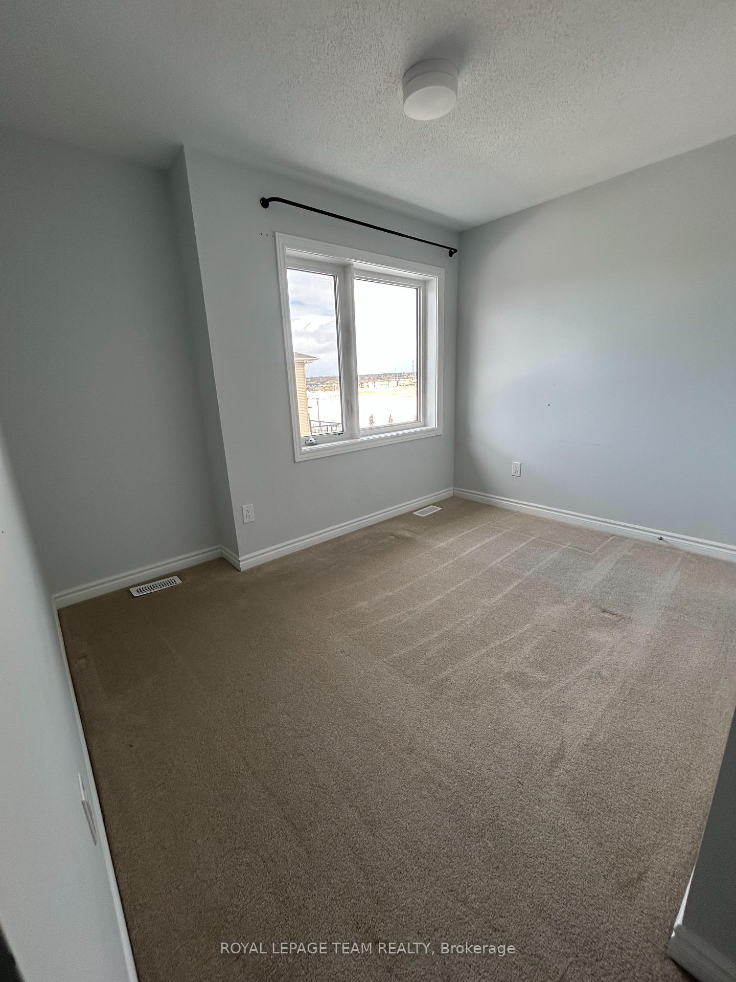 Photo 16 of 312 Pilot Private, Ottawa, Kanata - Emerald Meadows/Trailwest — HOMEH