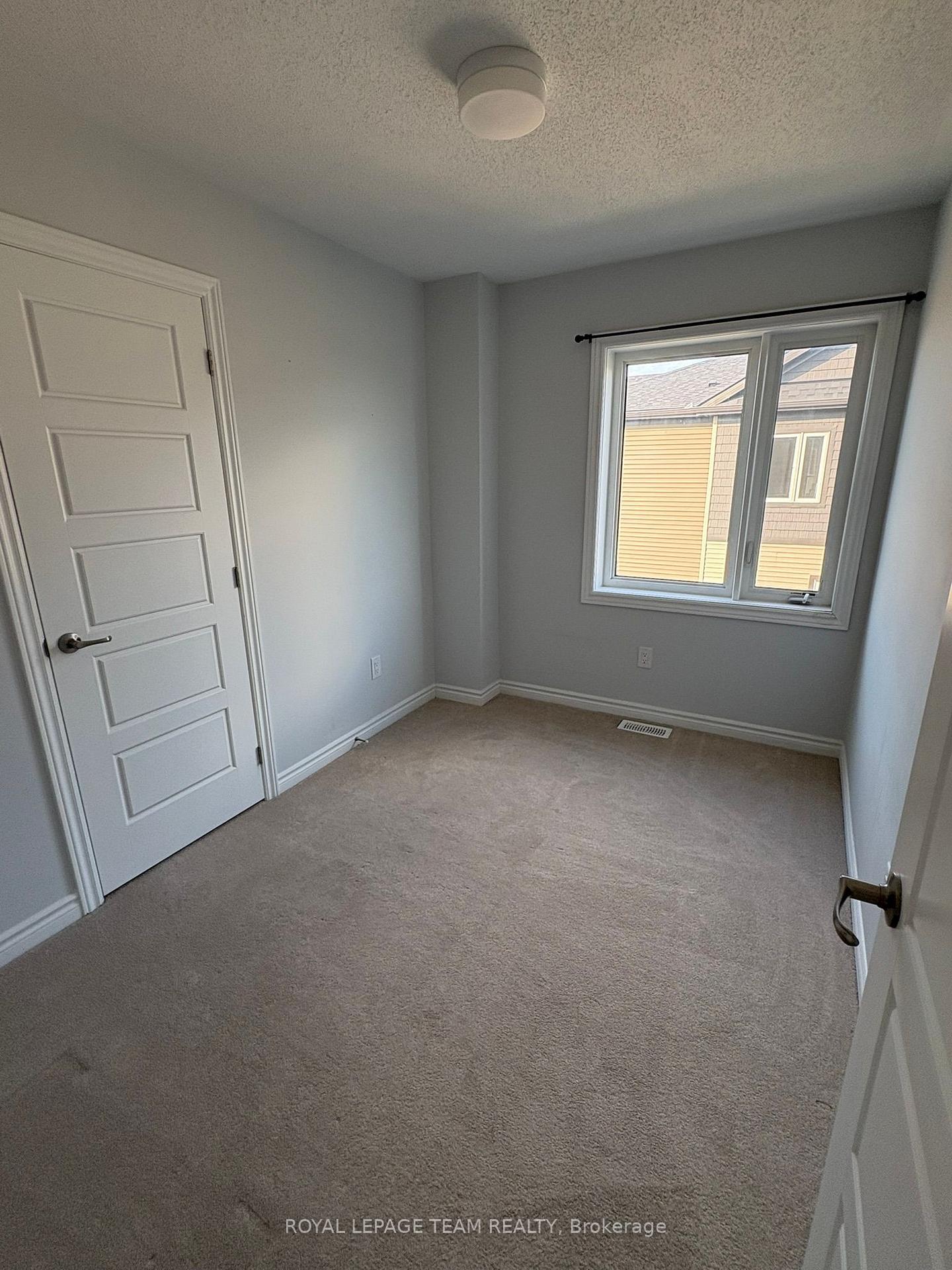 Photo 19 of 312 Pilot Private, Ottawa, Kanata - Emerald Meadows/Trailwest — HOMEH