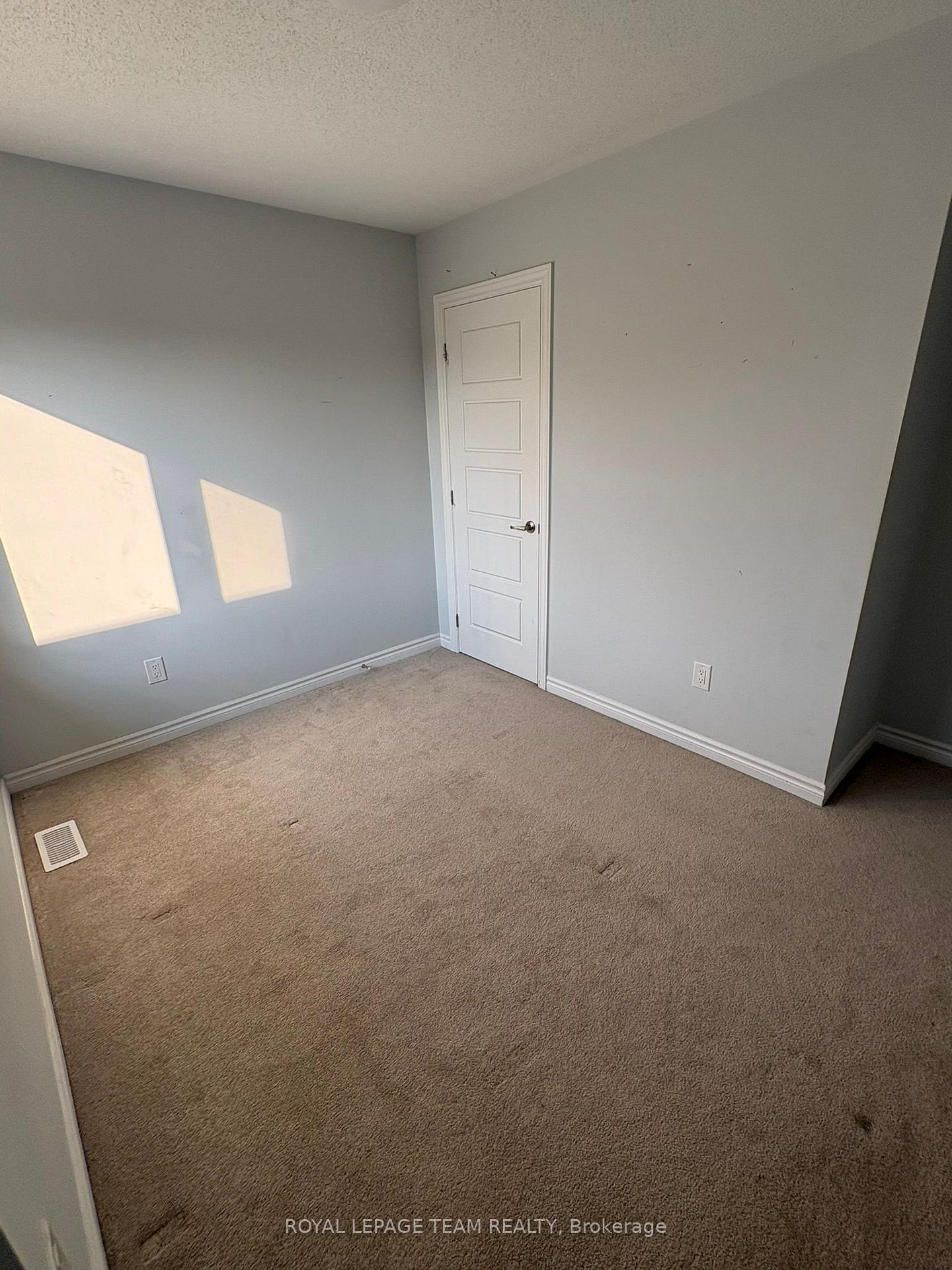 Photo 20 of 312 Pilot Private, Ottawa, Kanata - Emerald Meadows/Trailwest — HOMEH