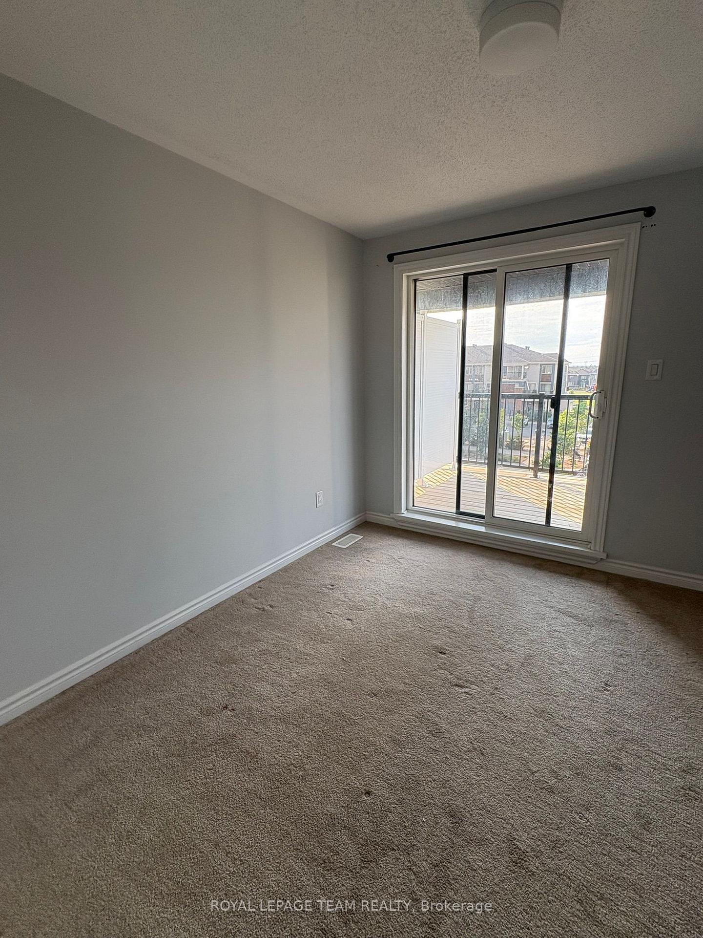 Photo 21 of 312 Pilot Private, Ottawa, Kanata - Emerald Meadows/Trailwest — HOMEH