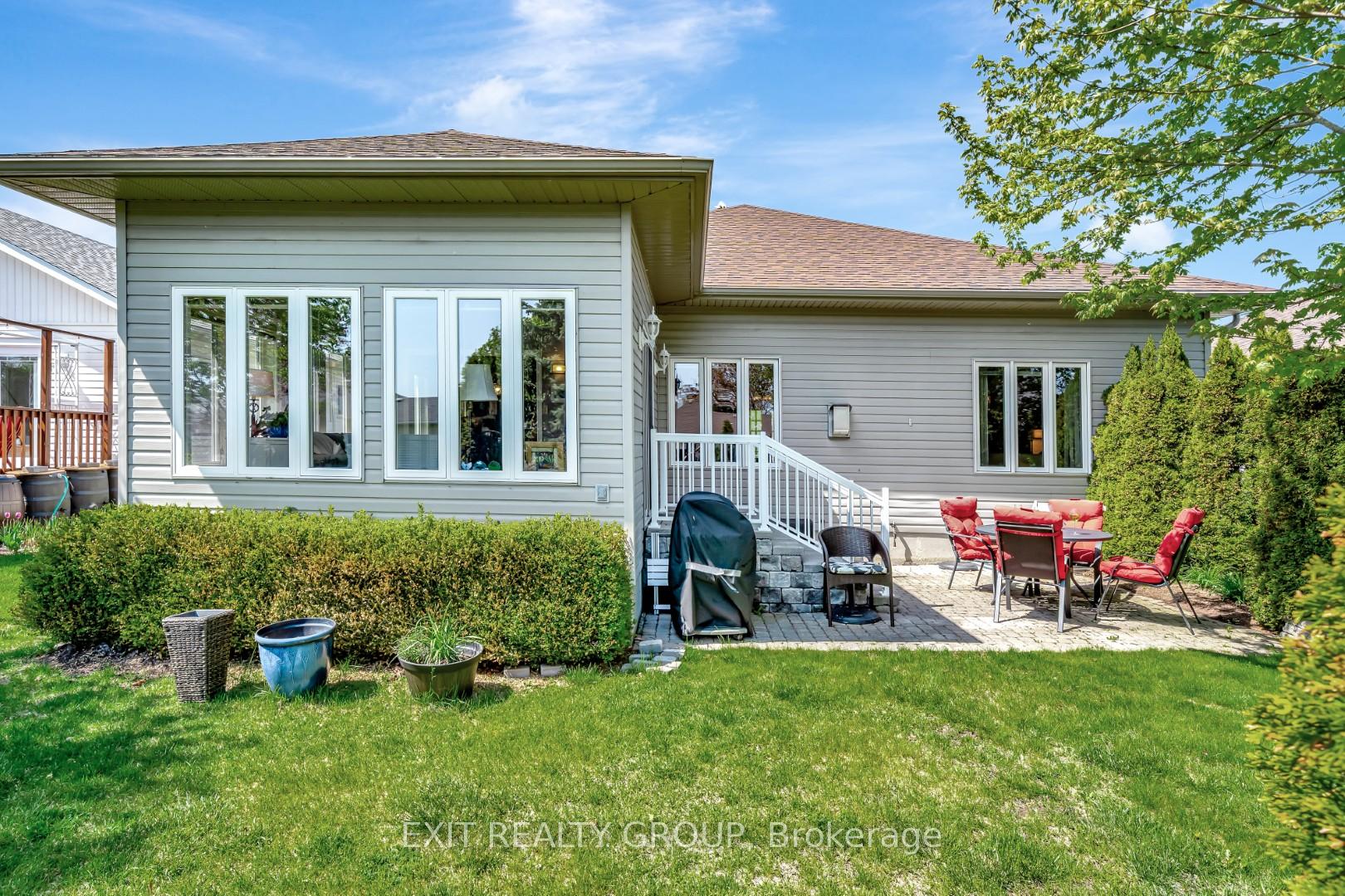 Photo 45 of 12 Aletha Drive, Prince Edward County, Wellington — HOMEH
