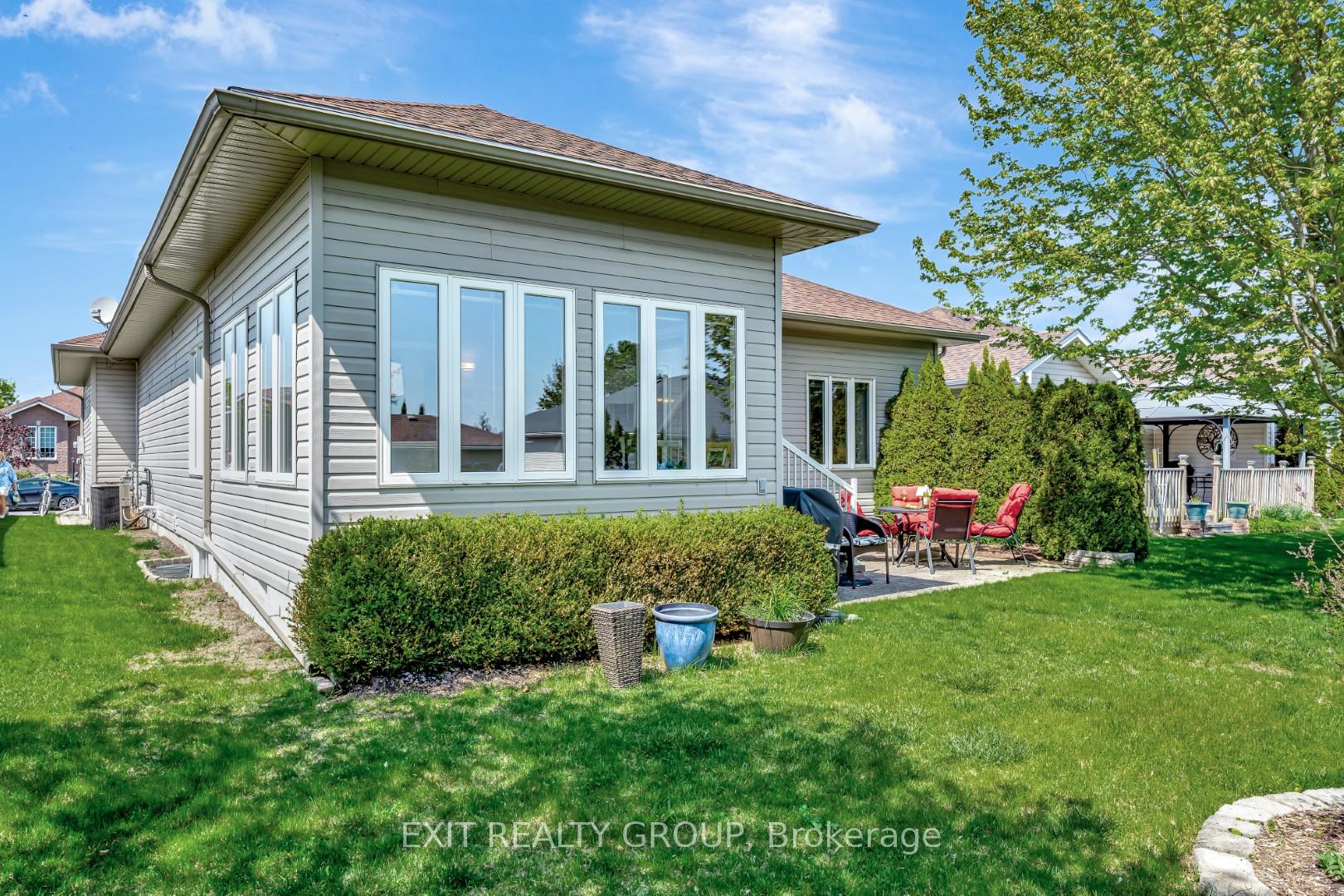 Photo 46 of 12 Aletha Drive, Prince Edward County, Wellington — HOMEH