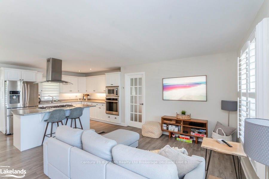 Photo 14 of 142 Mitchells Beach Road, Tay, Victoria Harbour — HOMEH