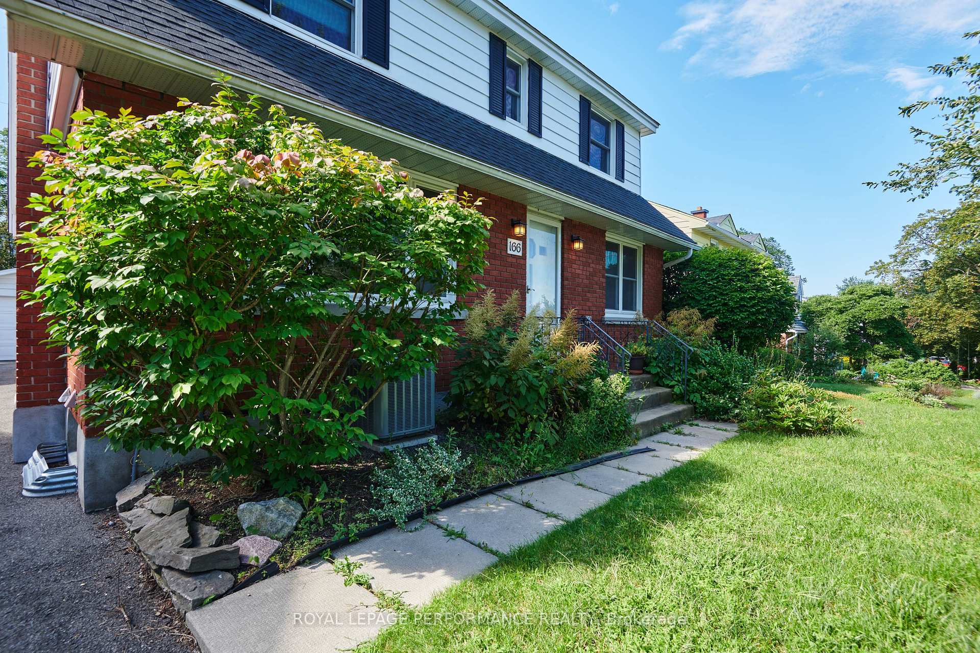 Photo 3 of 166 Winther Avenue, Ottawa, Applewood Acres — HOMEH