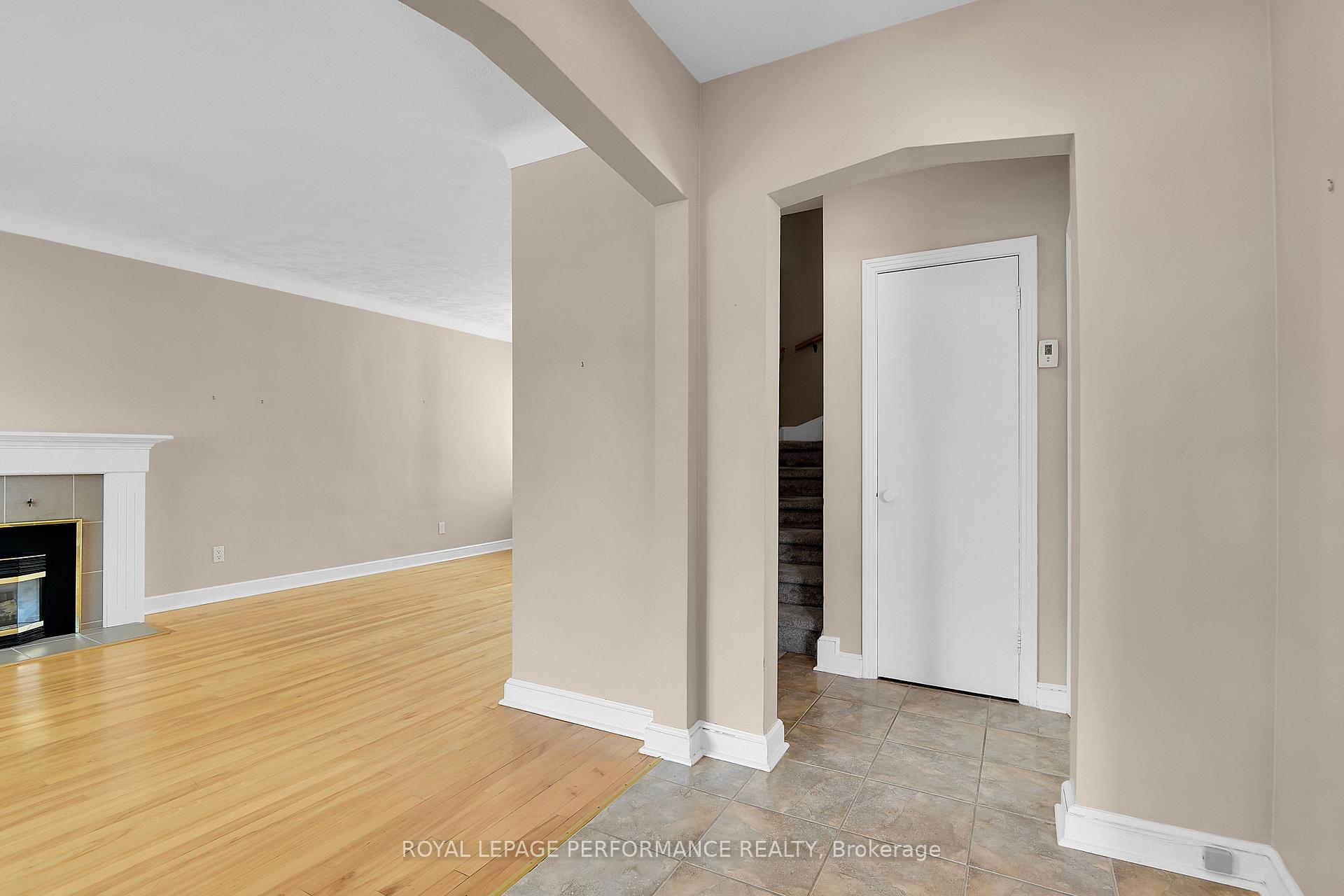 Photo 5 of 166 Winther Avenue, Ottawa, Applewood Acres — HOMEH