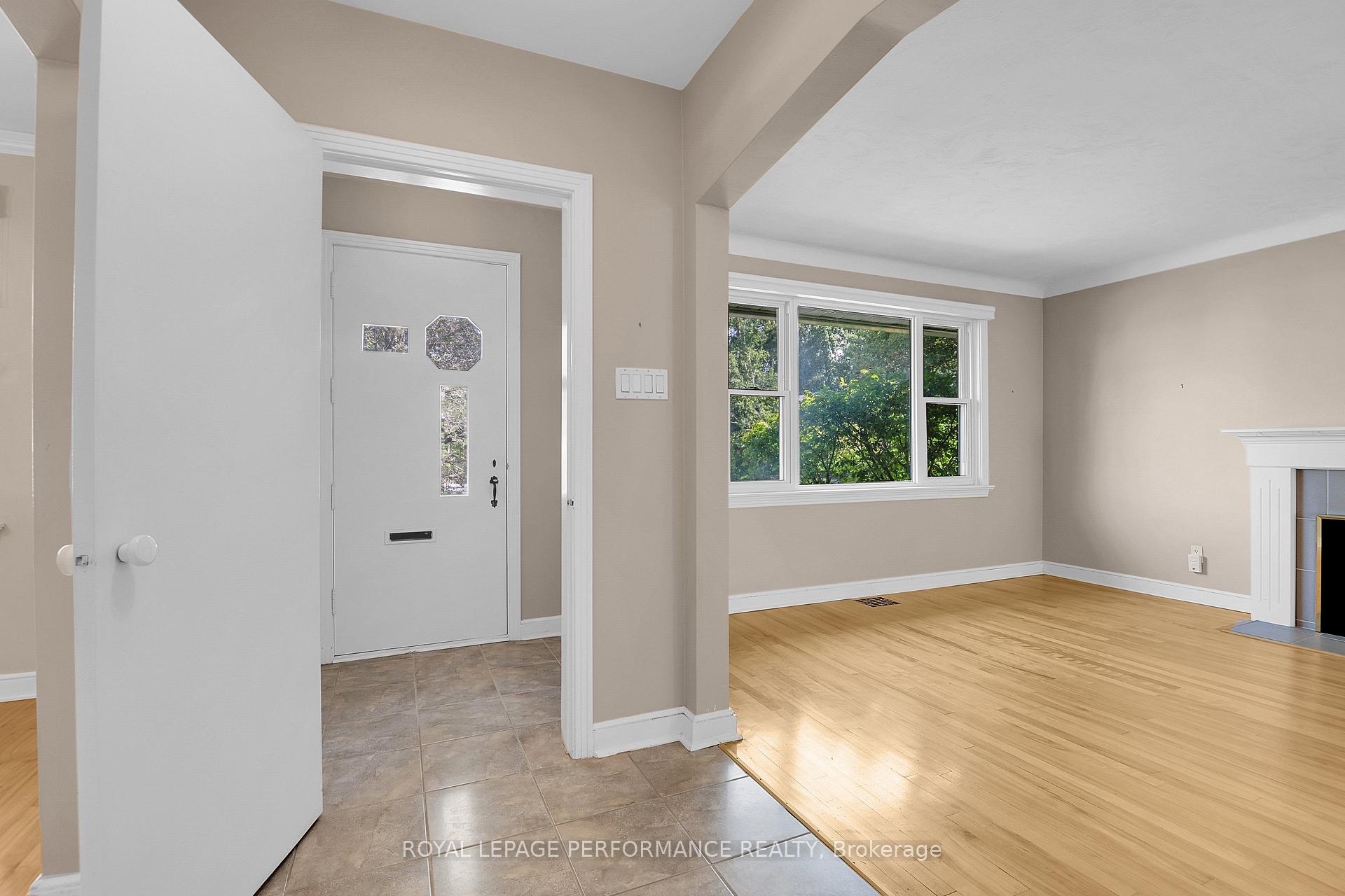 Photo 6 of 166 Winther Avenue, Ottawa, Applewood Acres — HOMEH
