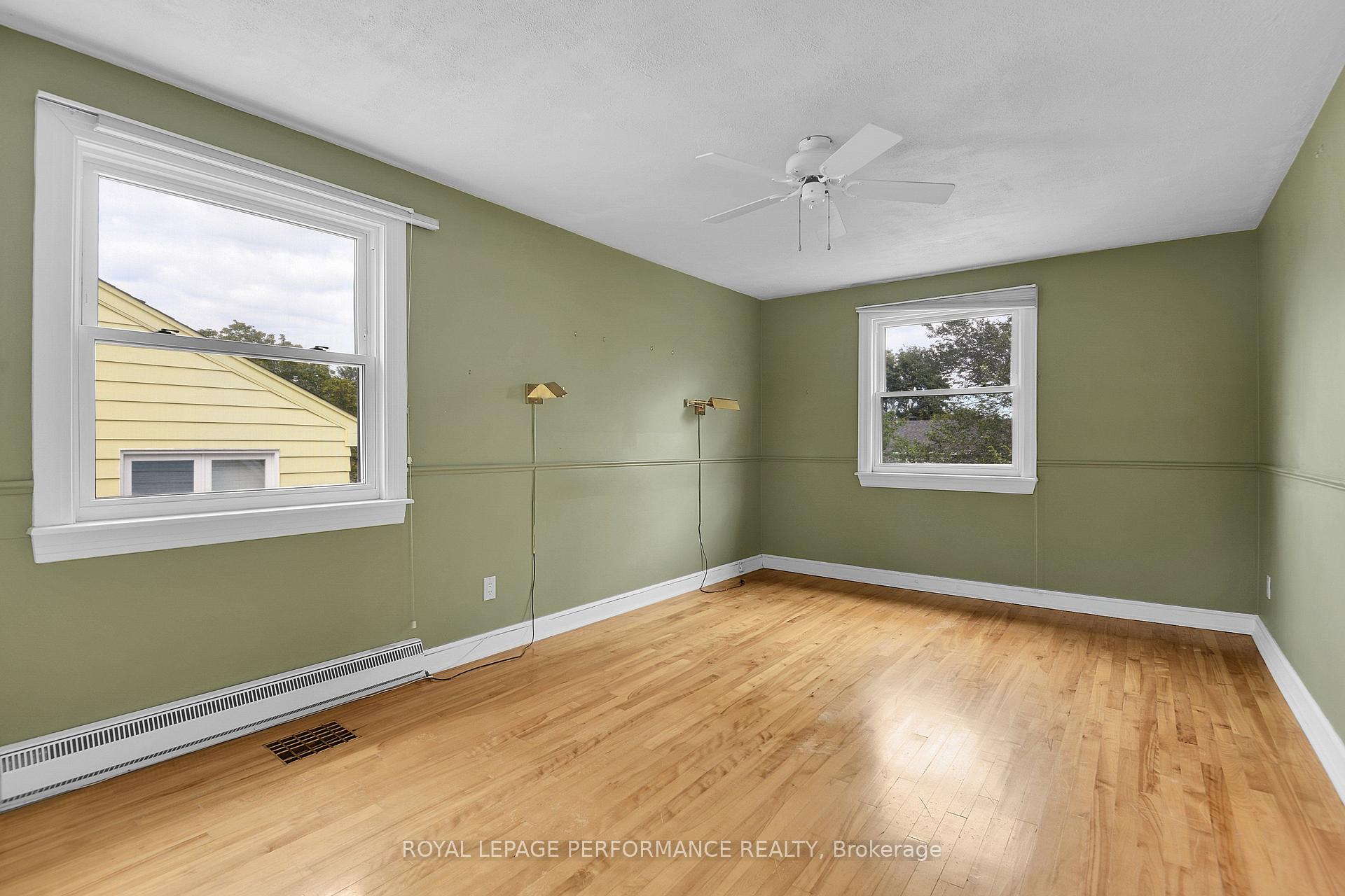Photo 19 of 166 Winther Avenue, Ottawa, Applewood Acres — HOMEH