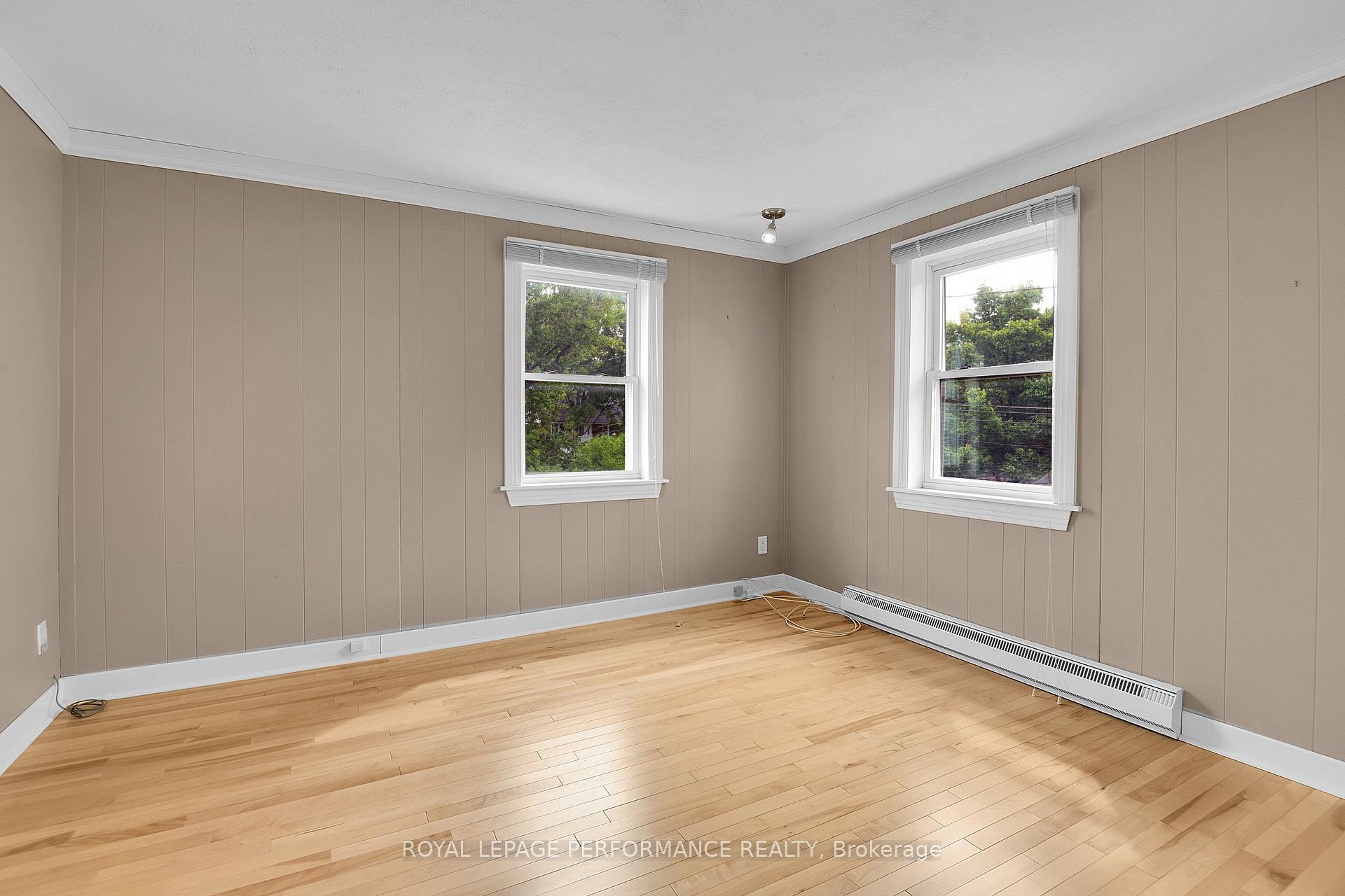 Photo 25 of 166 Winther Avenue, Ottawa, Applewood Acres — HOMEH