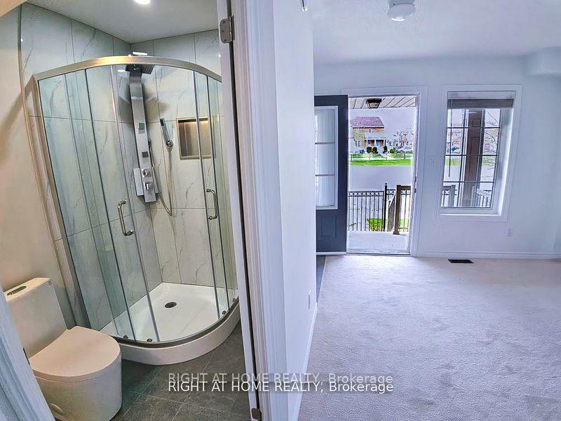 Photo 5 of Unit MAIN, 11 Telegraph Street, Brampton, Heart Lake East — HOMEH