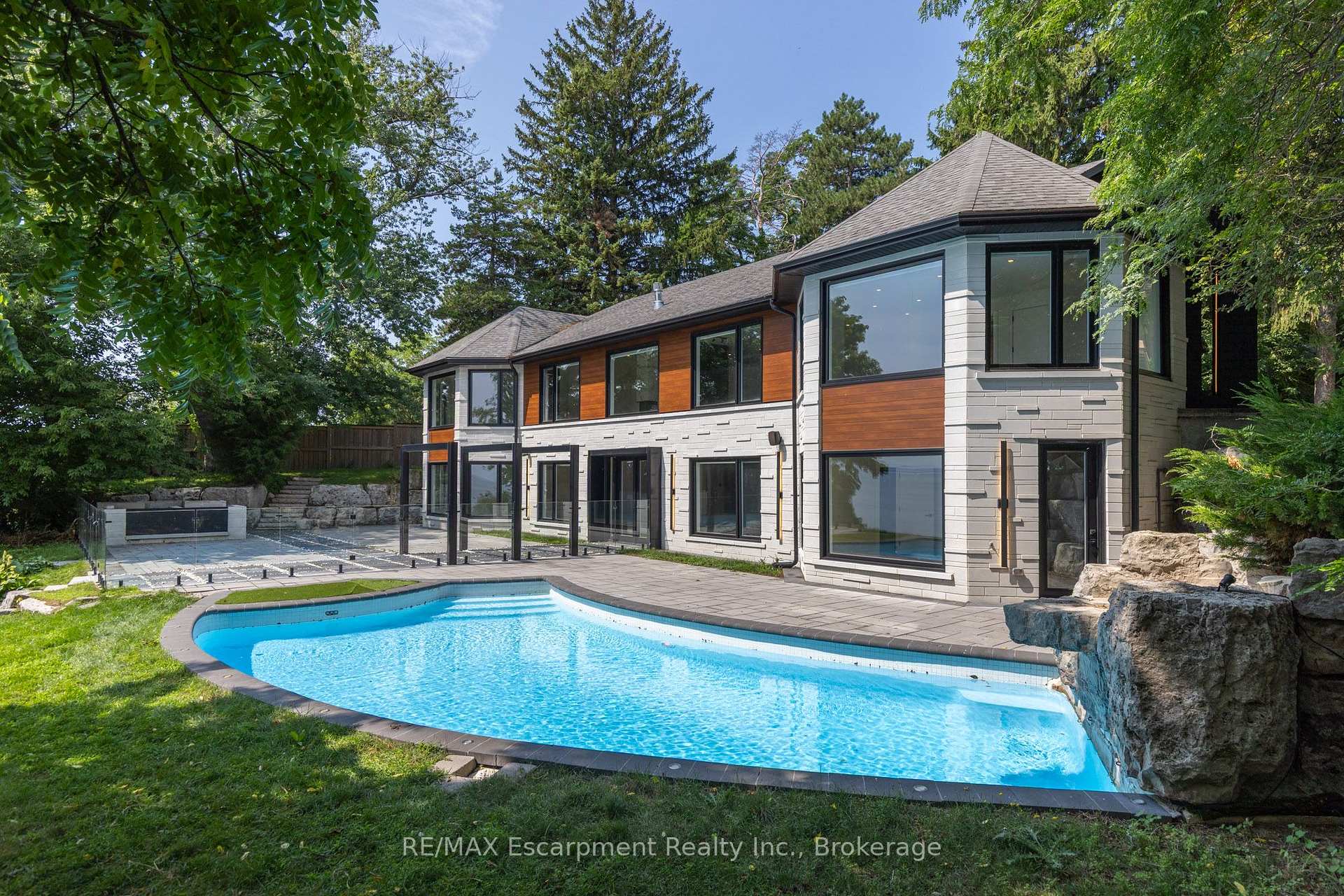 Photo 6 of 100 Appleby Place, Burlington, Appleby — HOMEH