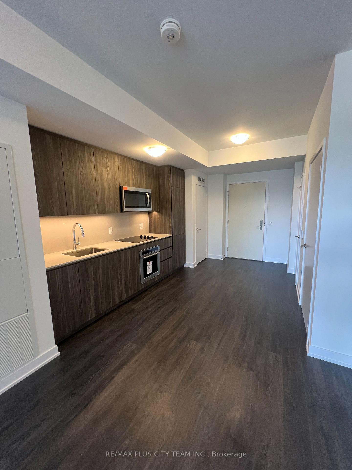 Photo 5 of Unit 710, 15 Richmond Street, Toronto, Church-Yonge Corridor — HOMEH