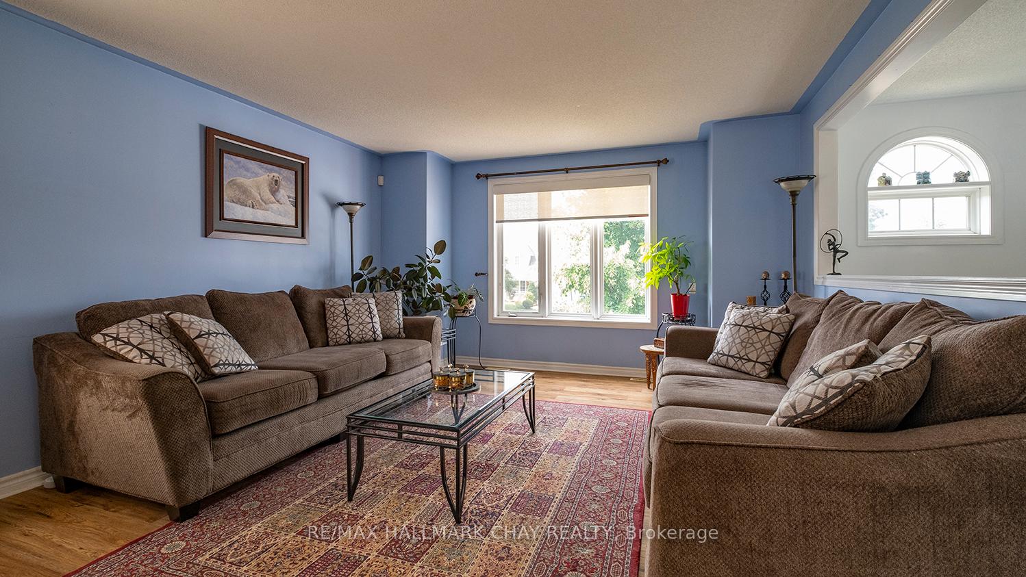 Photo 8 of 139 Wawinet Street, Midland — HOMEH