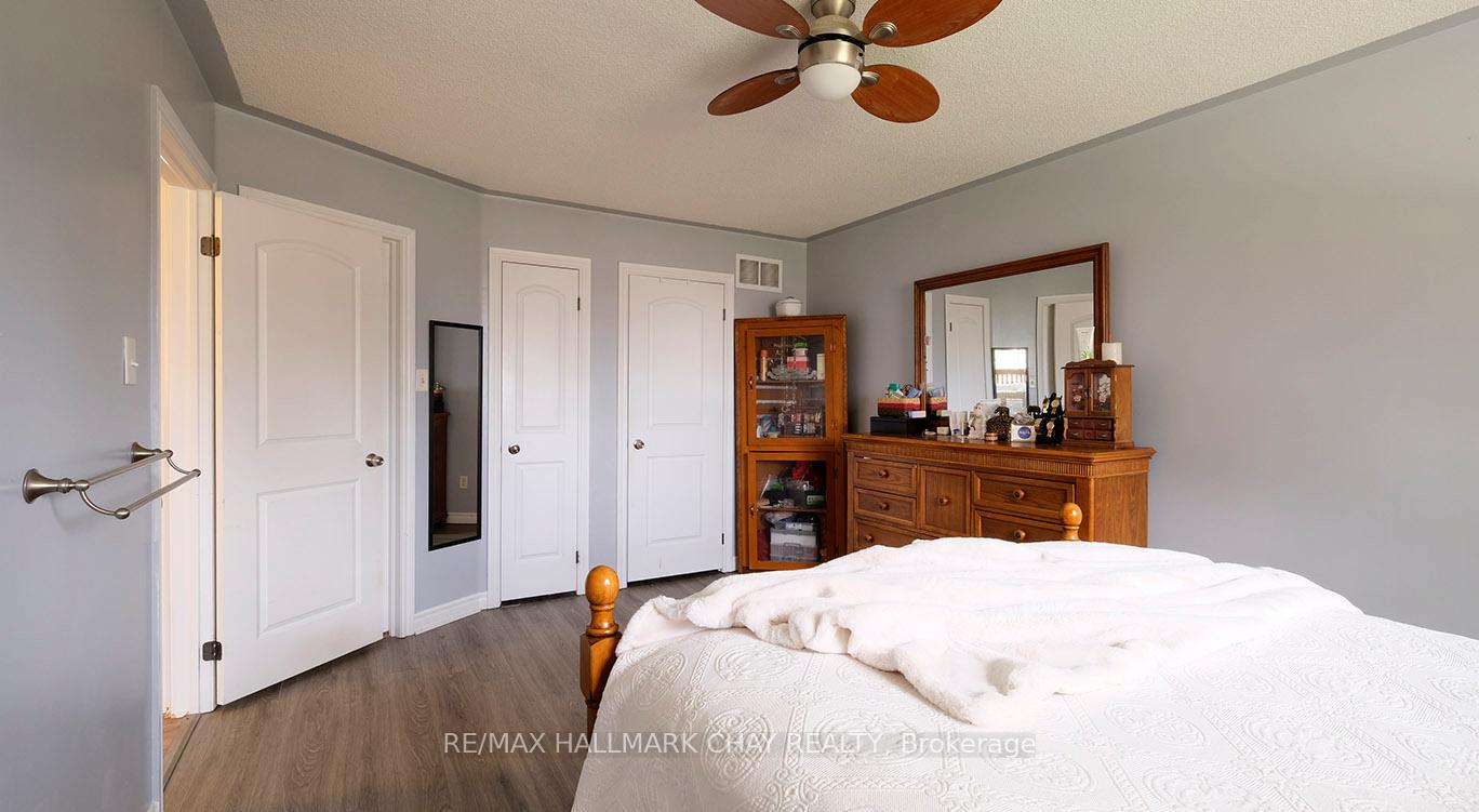Photo 20 of 139 Wawinet Street, Midland — HOMEH