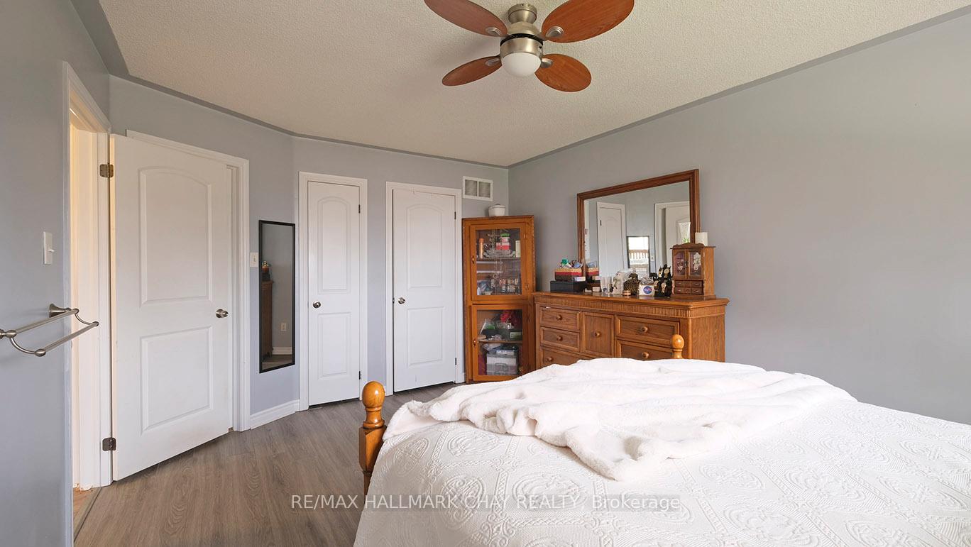 Photo 22 of 139 Wawinet Street, Midland — HOMEH