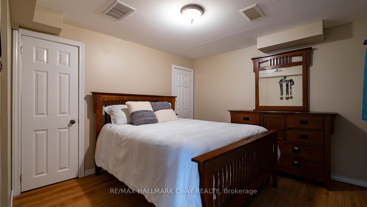 Photo 31 of 139 Wawinet Street, Midland — HOMEH