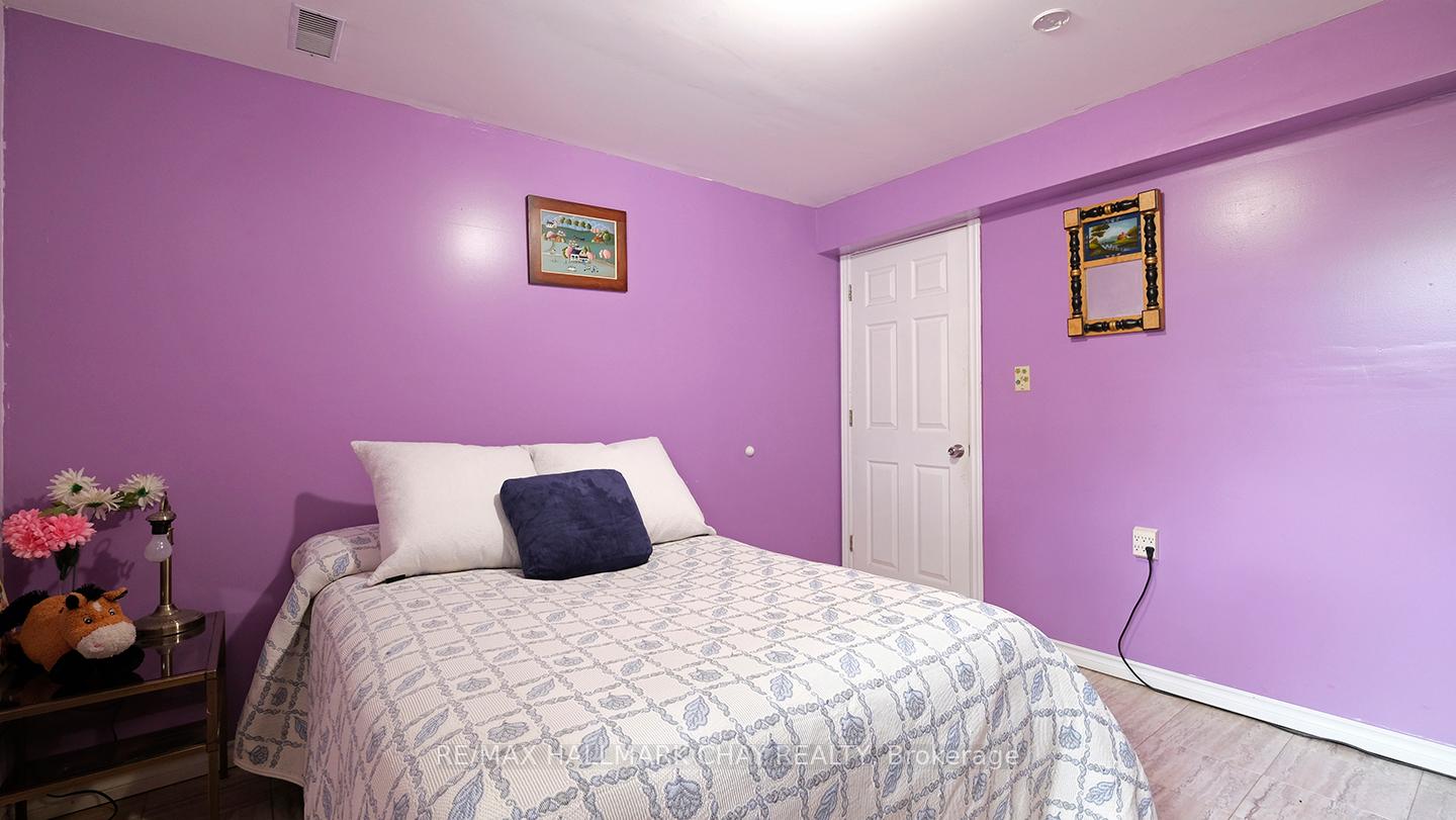 Photo 38 of 139 Wawinet Street, Midland — HOMEH