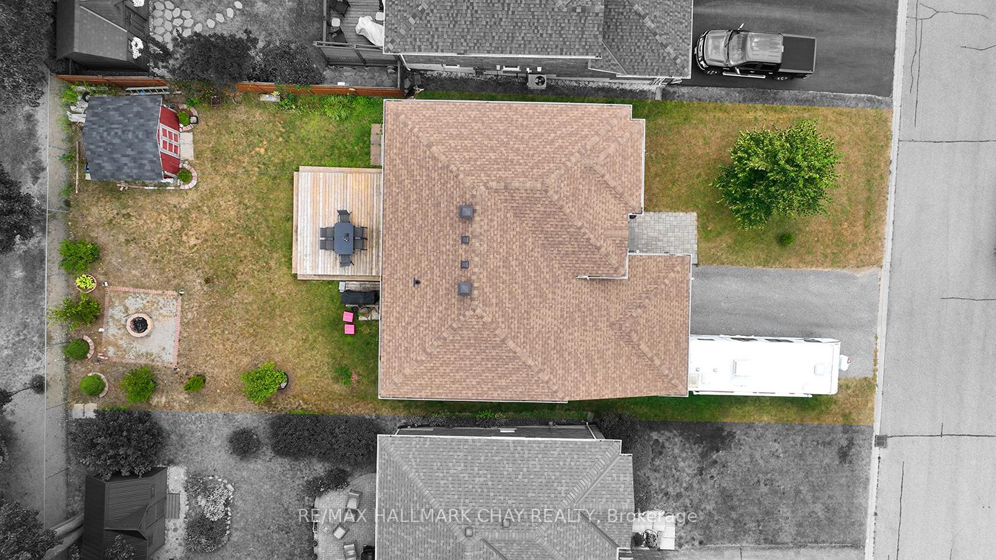 Photo 49 of 139 Wawinet Street, Midland — HOMEH