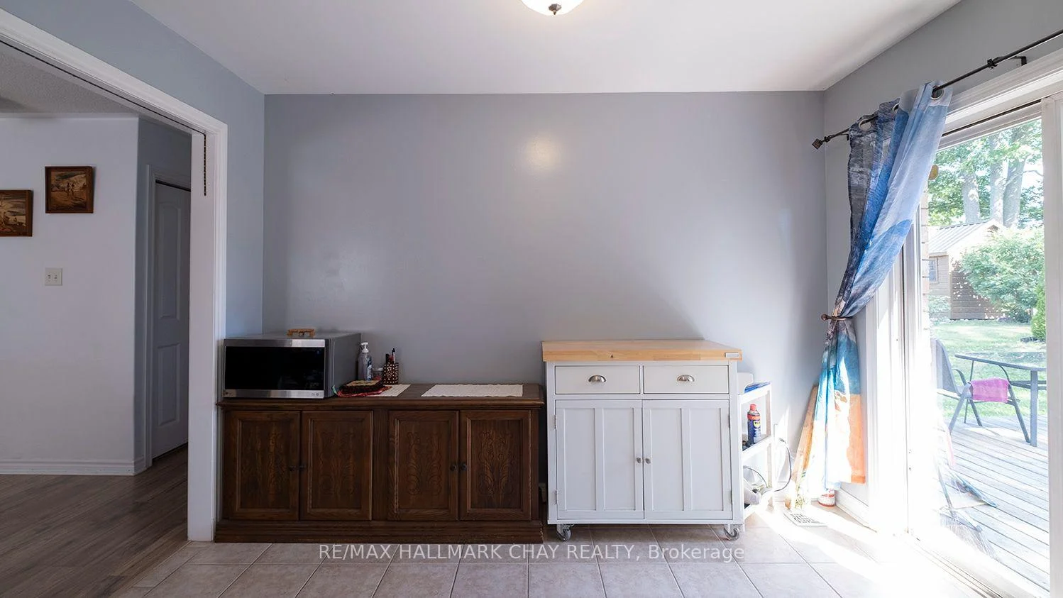 Photo 15 of 139 Wawinet Street, Midland — HOMEH
