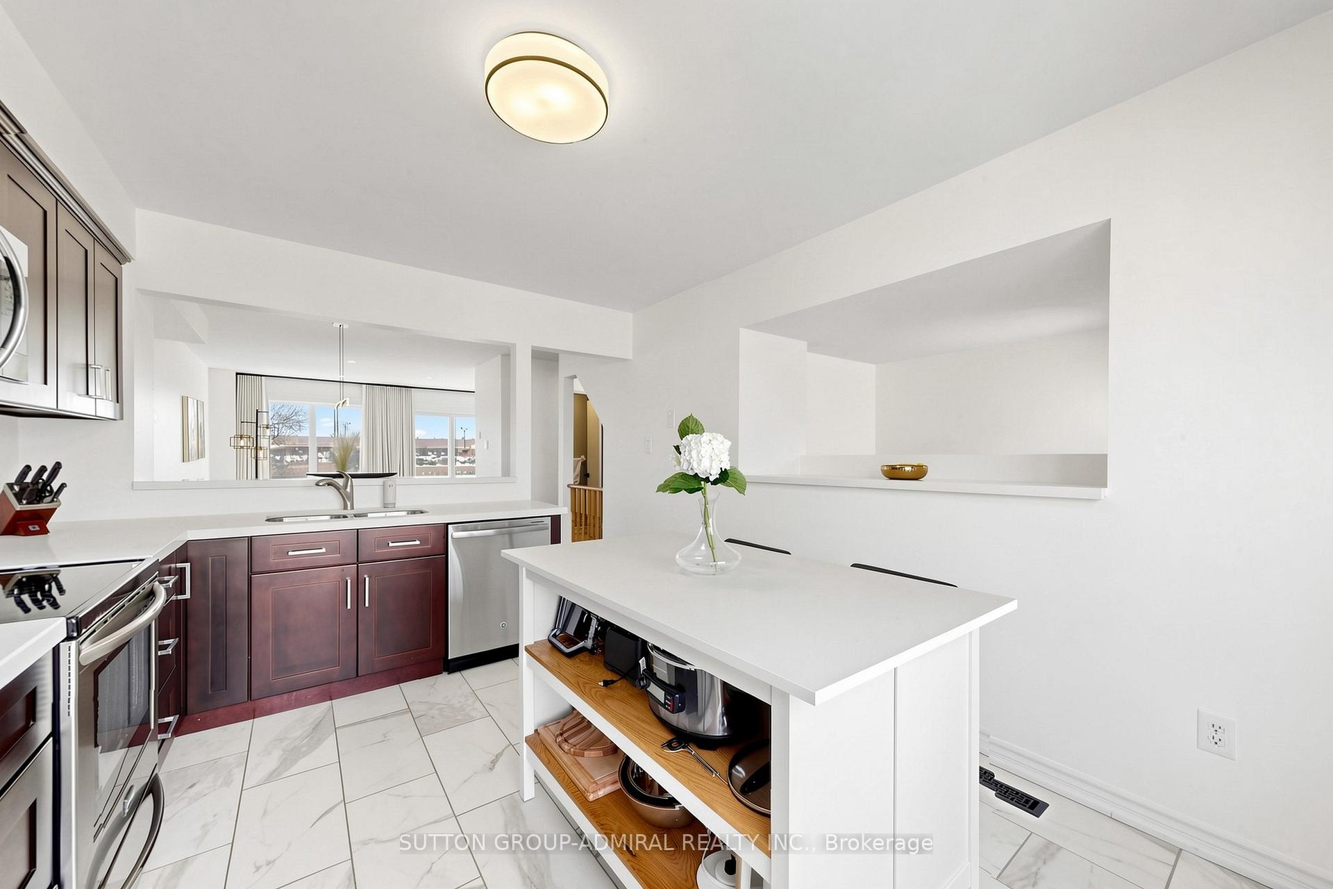 Photo 8 of Unit 48, 52 Brandy Lane Way, Newmarket, Central Newmarket — HOMEH