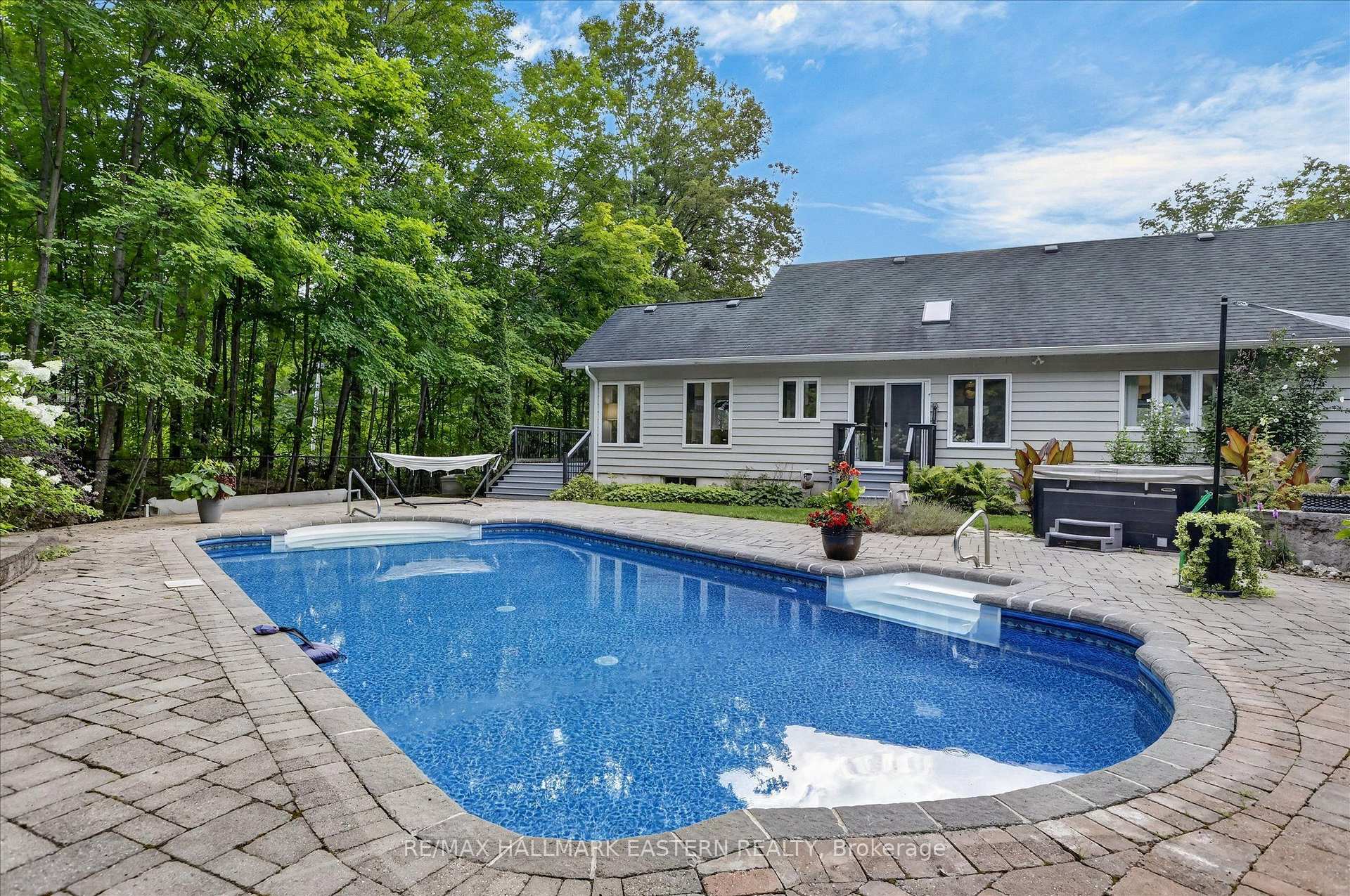 Photo 7 of 1650 Sable Court, Selwyn — HOMEH