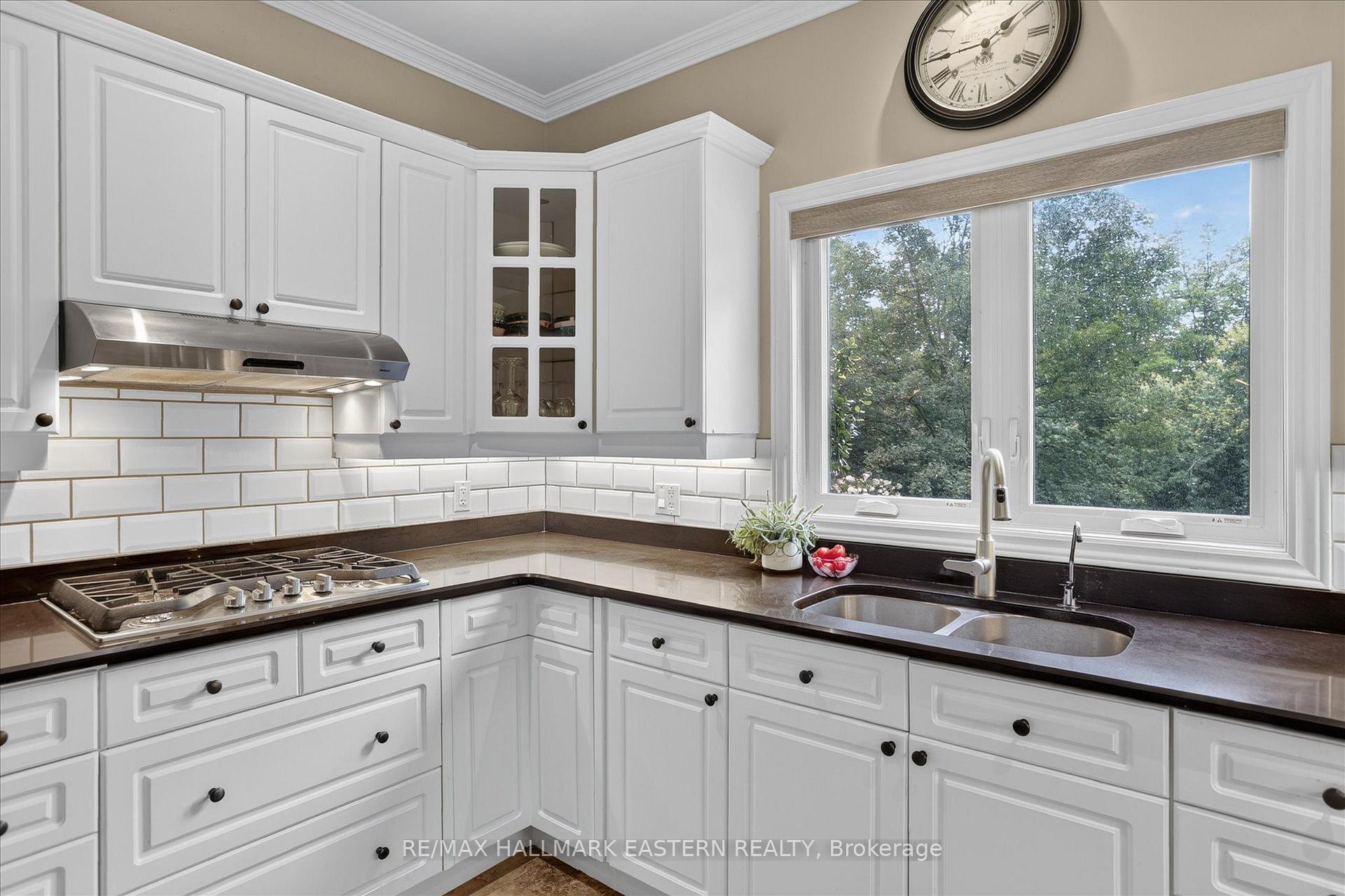 Photo 20 of 1650 Sable Court, Selwyn — HOMEH