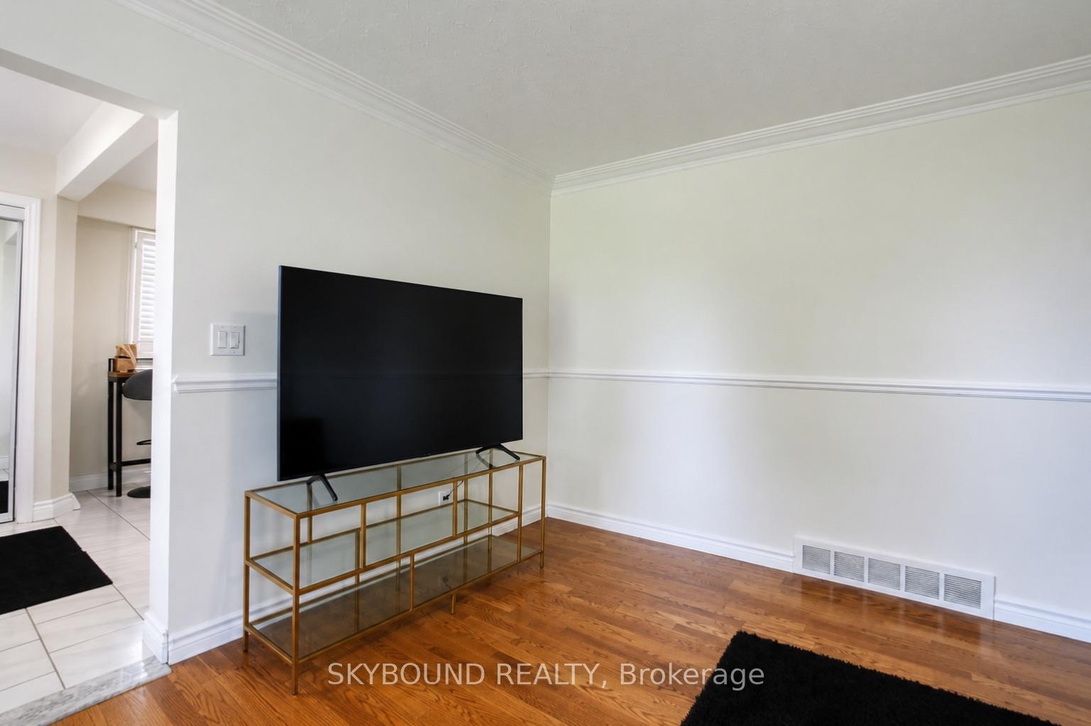 Photo 6 of Unit Upper, 135 Ryerson Street, Thorold, Thorold Downtown — HOMEH