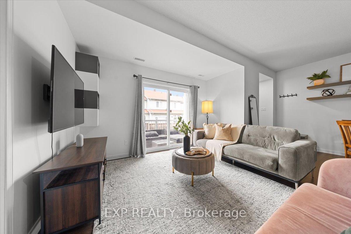 Photo 9 of 128 Sternes Private, Ottawa, Springridge/East Village — HOMEH