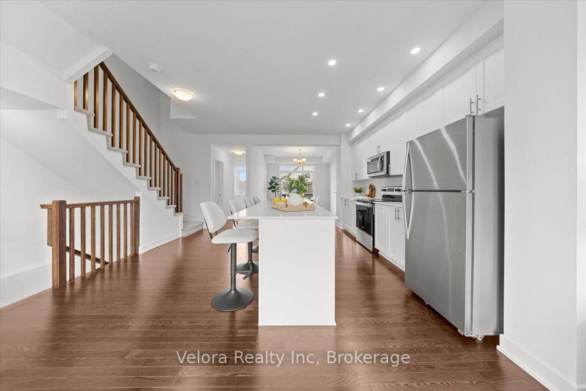 Photo 12 of 611 Knotridge Street, Ottawa, Mer Bleue/Bradley Estates/Anderson Park — HOMEH