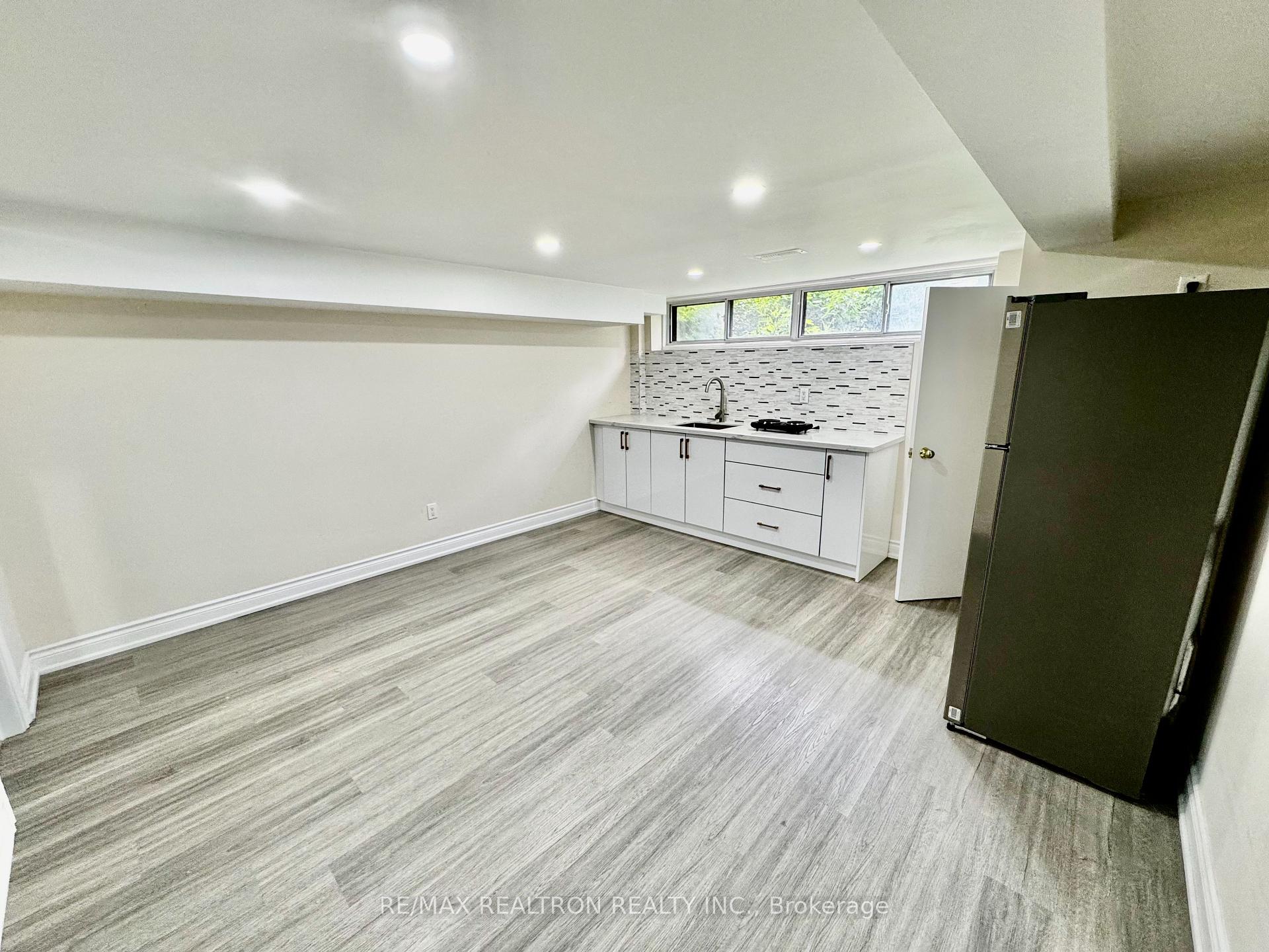 Photo 3 of Unit Basement, 265 Browndale Crescent, Richmond Hill, Crosby — HOMEH