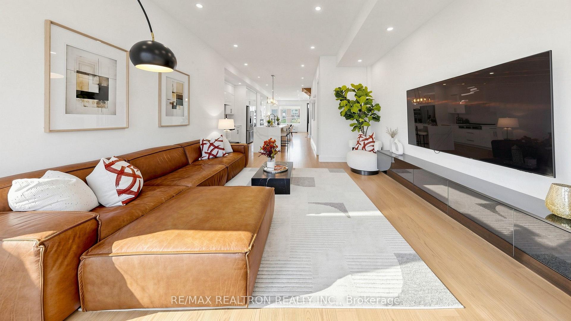 Photo 6 of 443 Northcliffe Boulevard, Toronto, Oakwood Village — HOMEH
