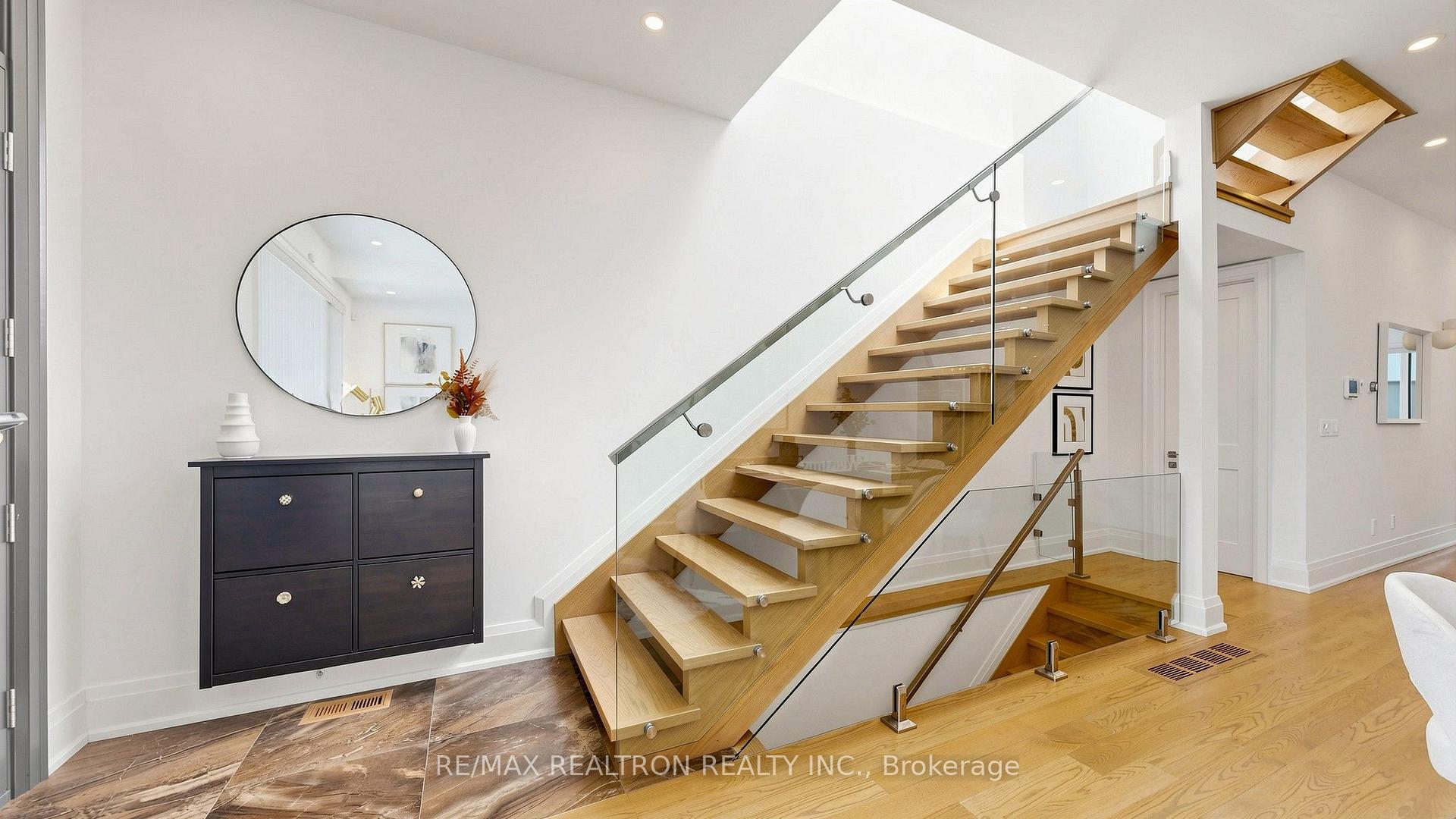 Photo 16 of 443 Northcliffe Boulevard, Toronto, Oakwood Village — HOMEH