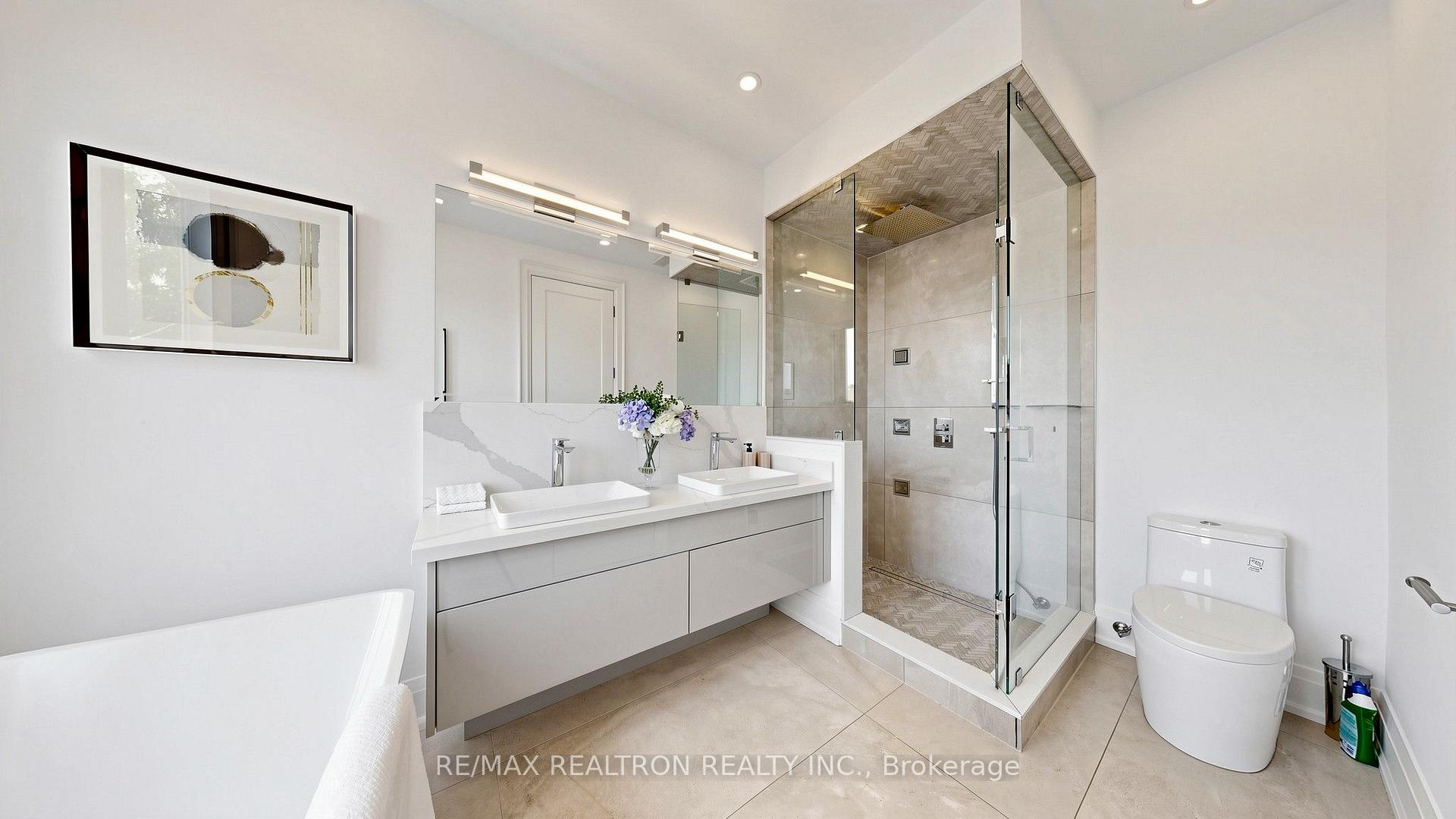 Photo 25 of 443 Northcliffe Boulevard, Toronto, Oakwood Village — HOMEH