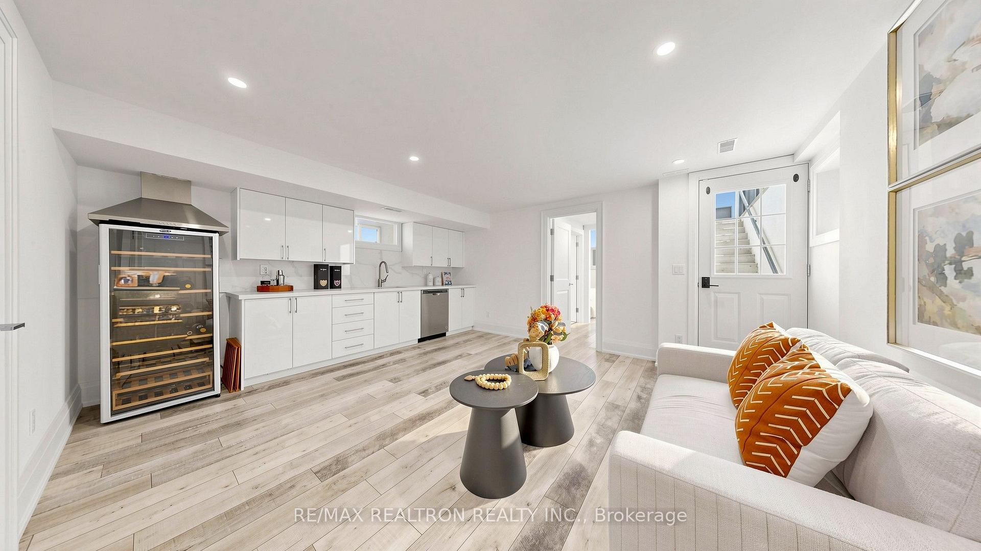 Photo 38 of 443 Northcliffe Boulevard, Toronto, Oakwood Village — HOMEH