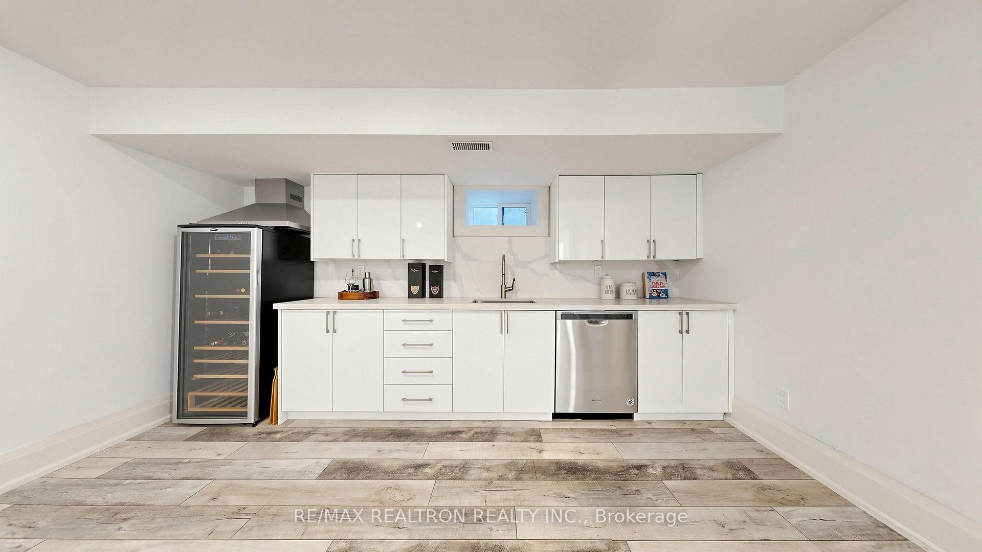 Photo 41 of 443 Northcliffe Boulevard, Toronto, Oakwood Village — HOMEH
