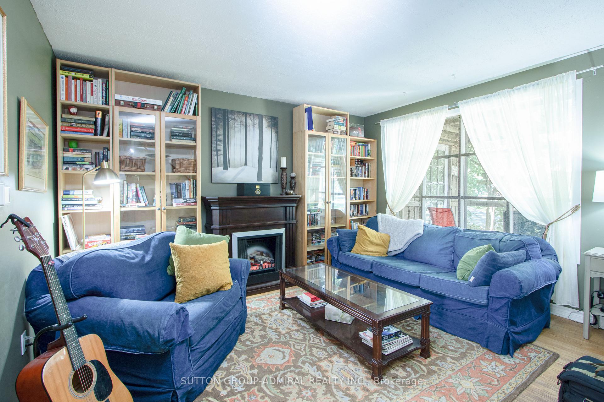Photo 9 of 59 Breckenridge Crescent, London, South Y — HOMEH