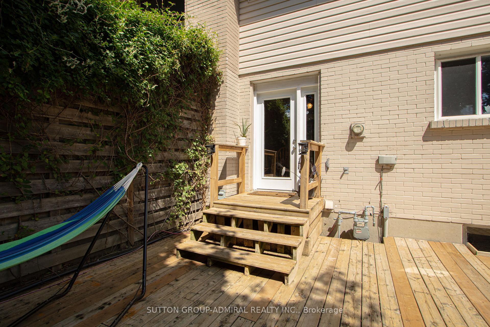 Photo 28 of 59 Breckenridge Crescent, London, South Y — HOMEH
