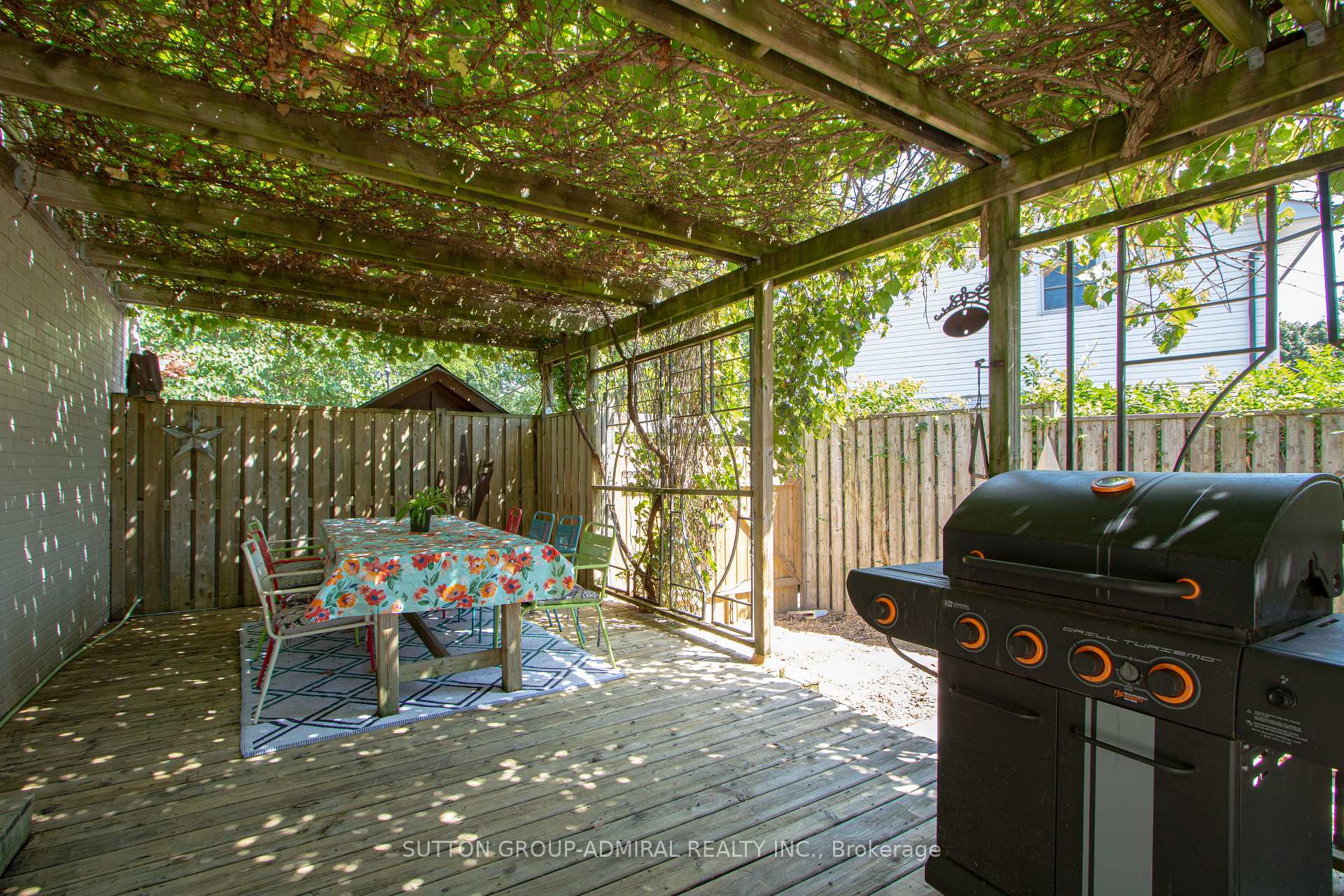 Photo 29 of 59 Breckenridge Crescent, London, South Y — HOMEH
