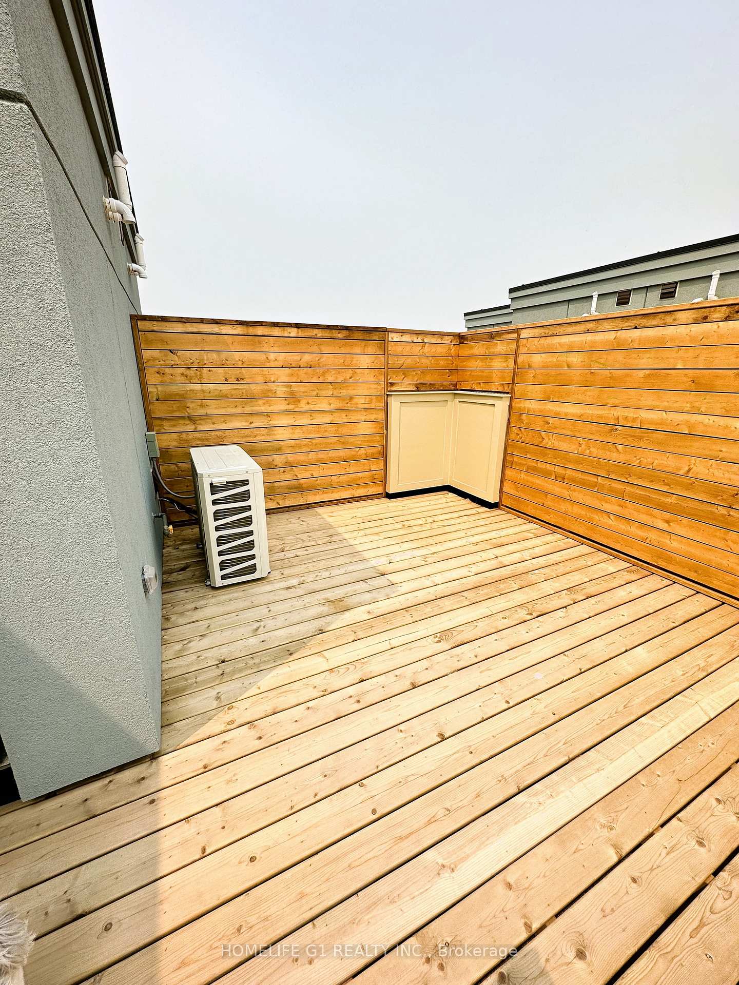 Photo 13 of Unit 1, 260 Twelfth Street, Etobicoke, New Toronto — HOMEH